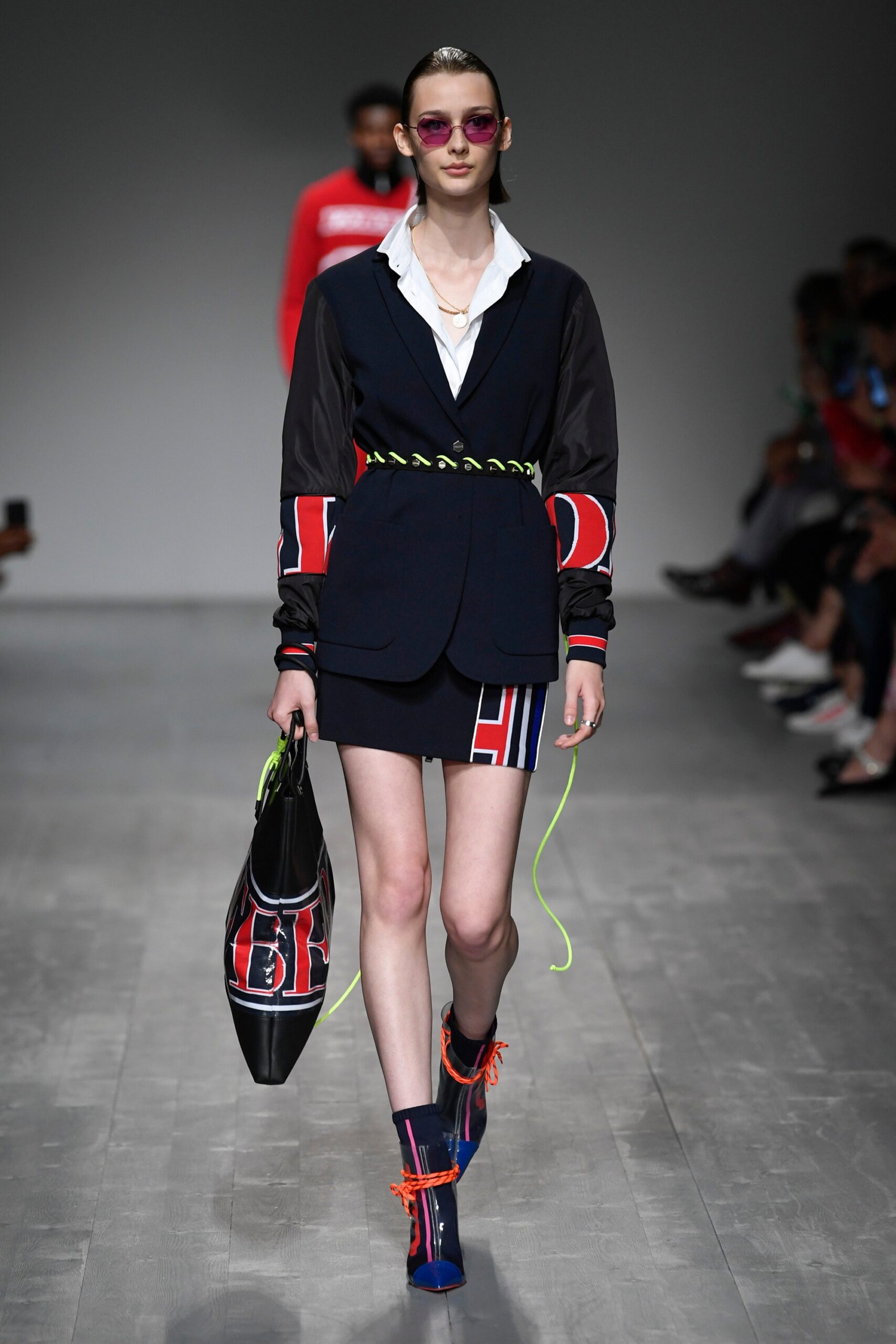Iceberg Resort 19 Look 4