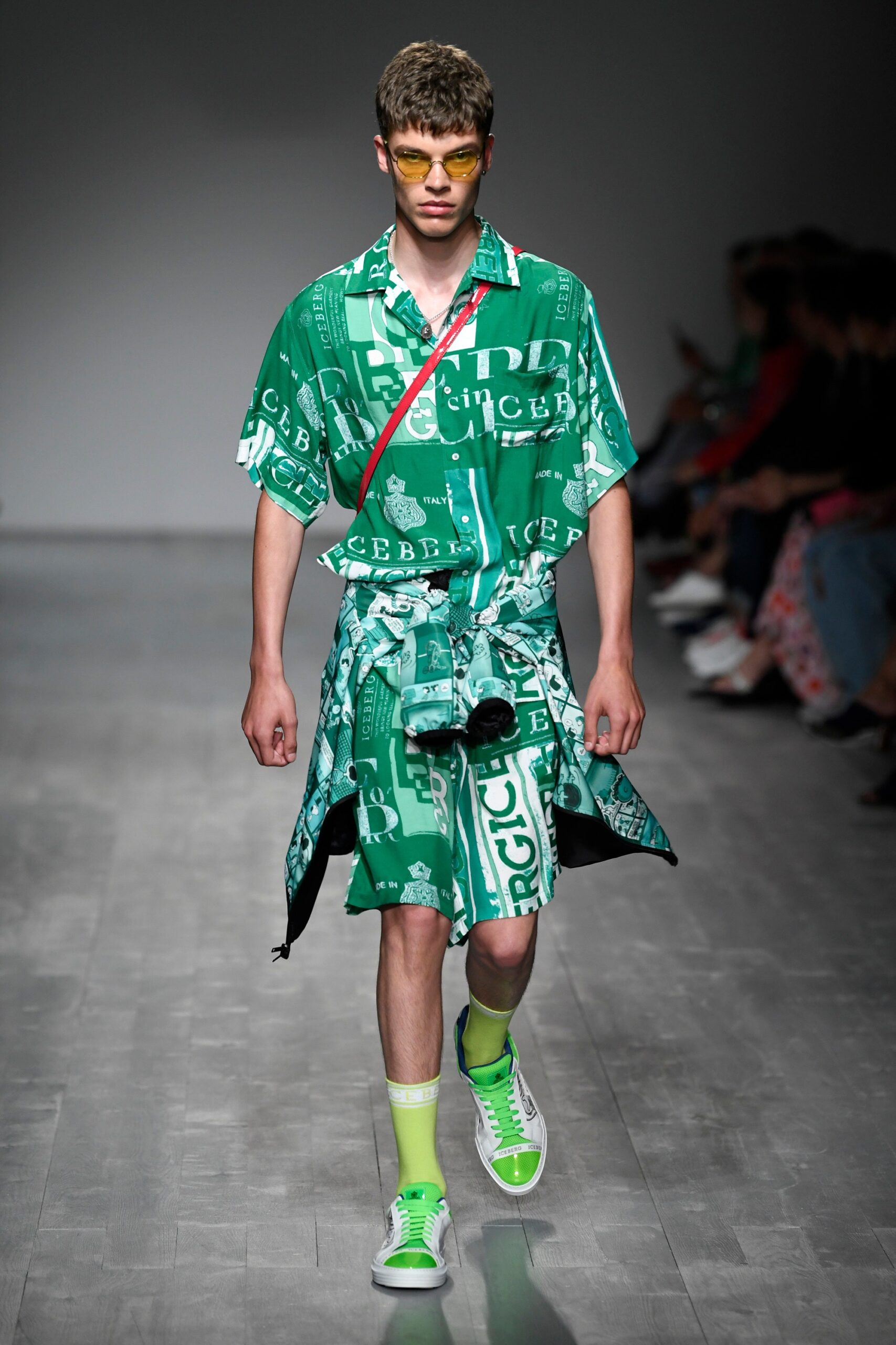 Iceberg Resort 19 Look 25