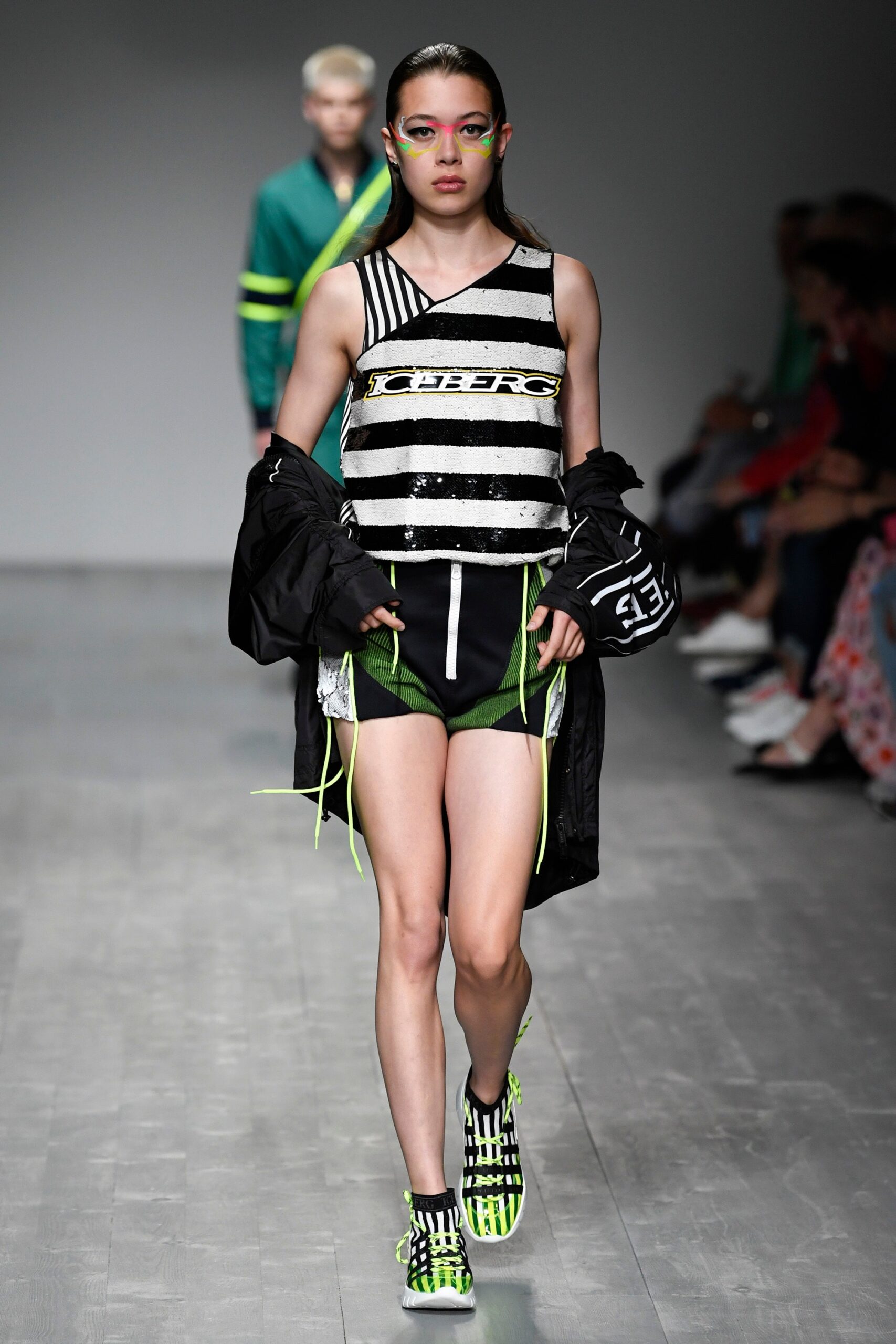Iceberg Resort 19 Look 28