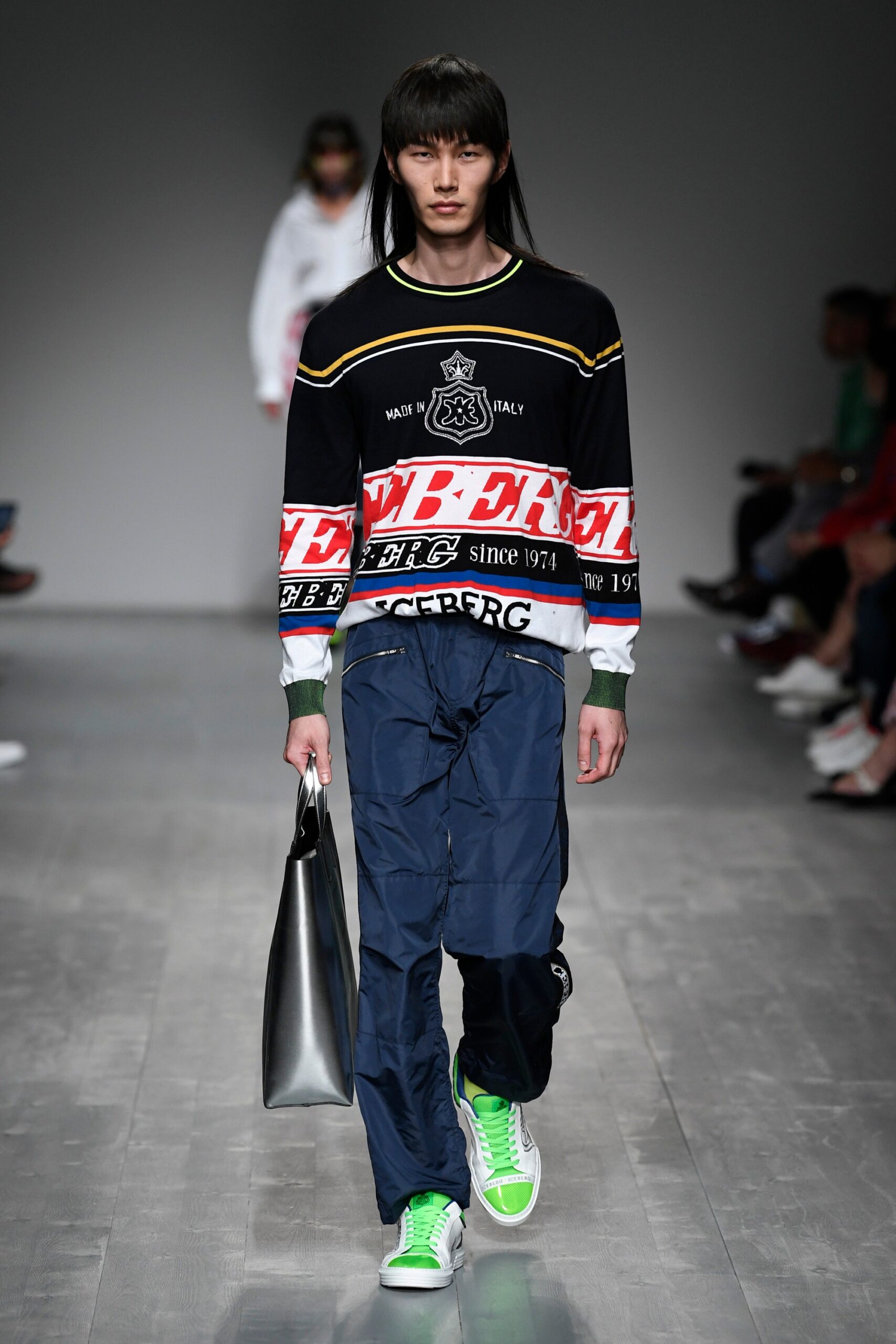 Iceberg Resort 19 Look 41
