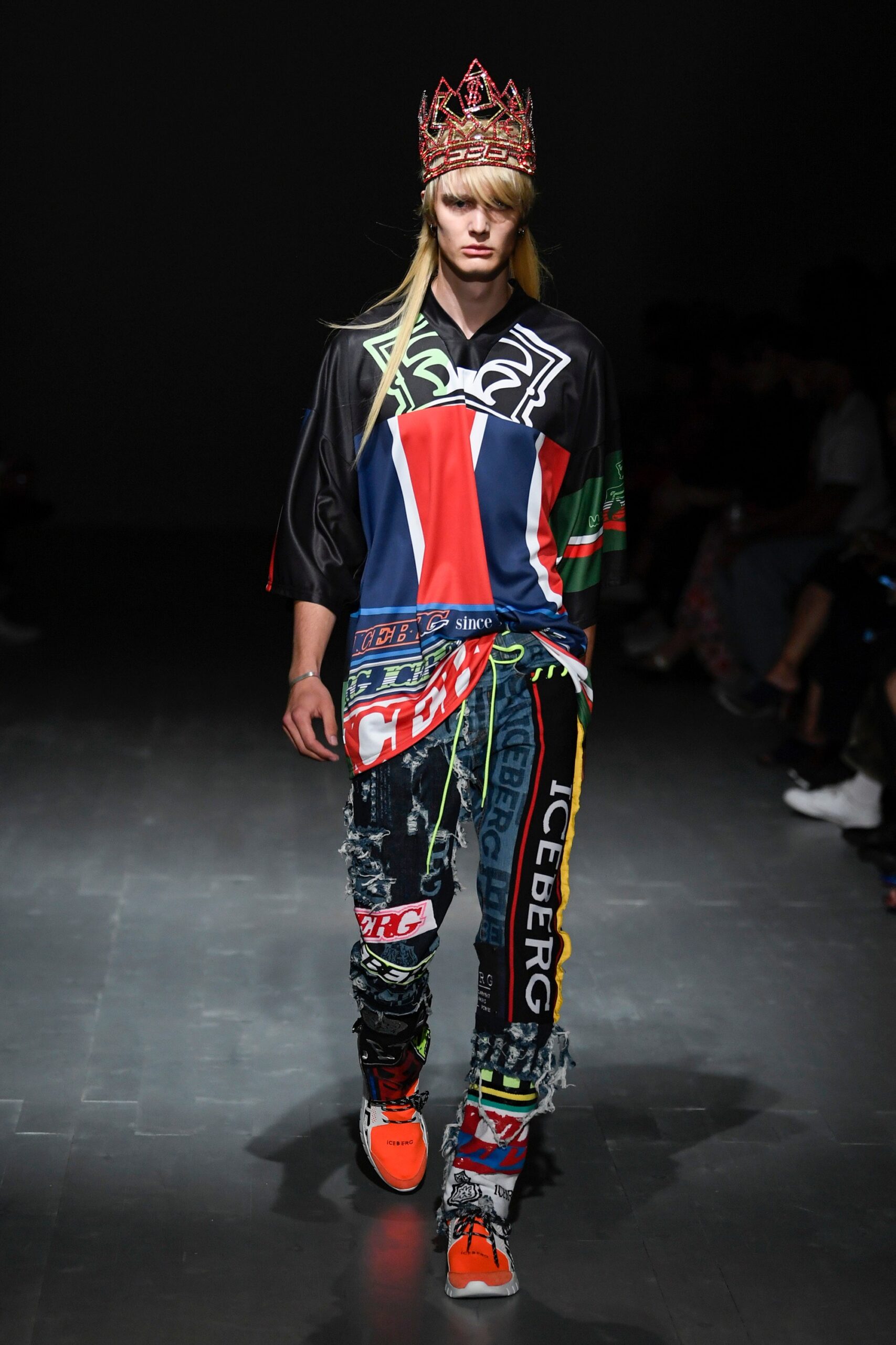 Iceberg Resort 19 Look 45