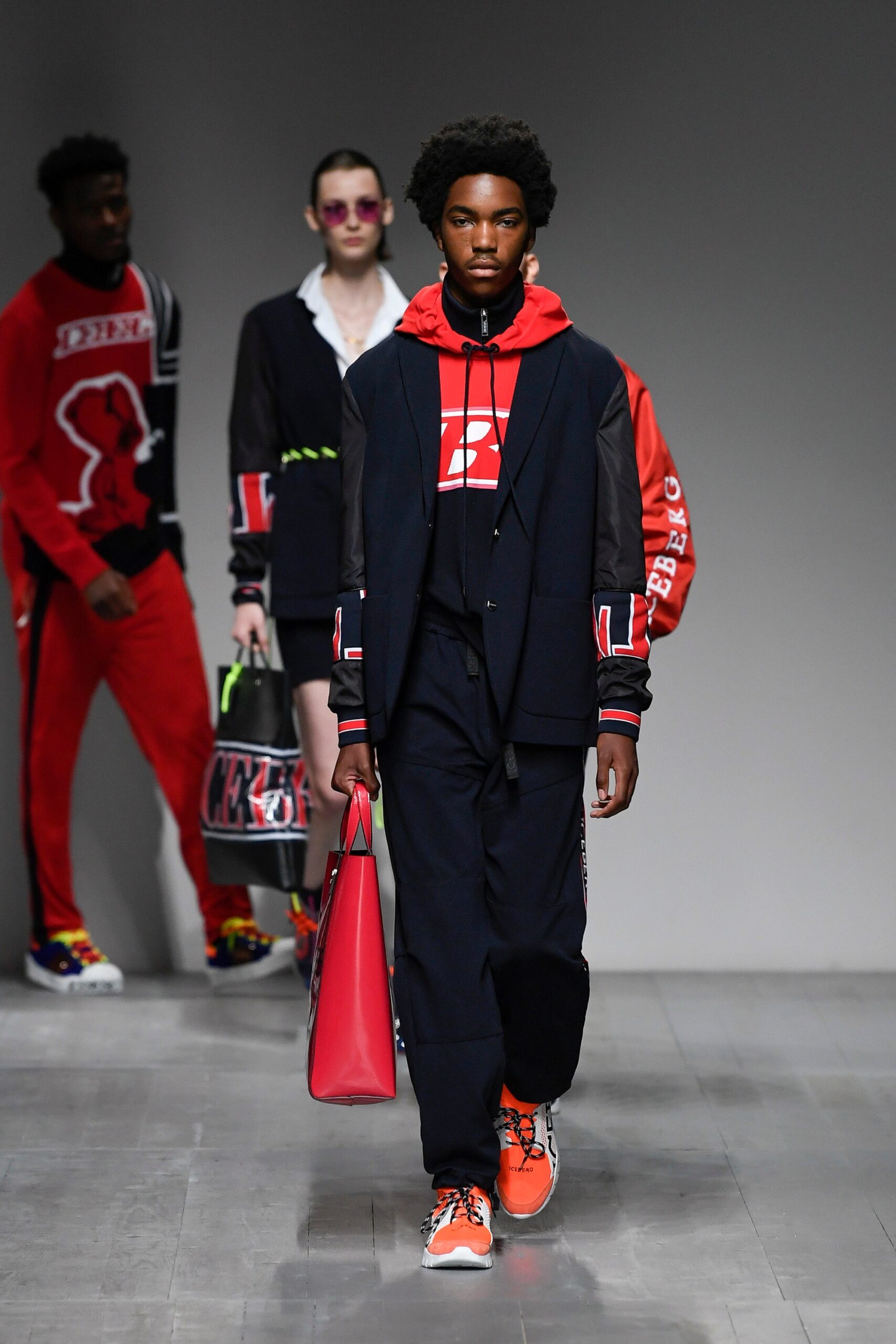 Iceberg Resort 19 Look 46