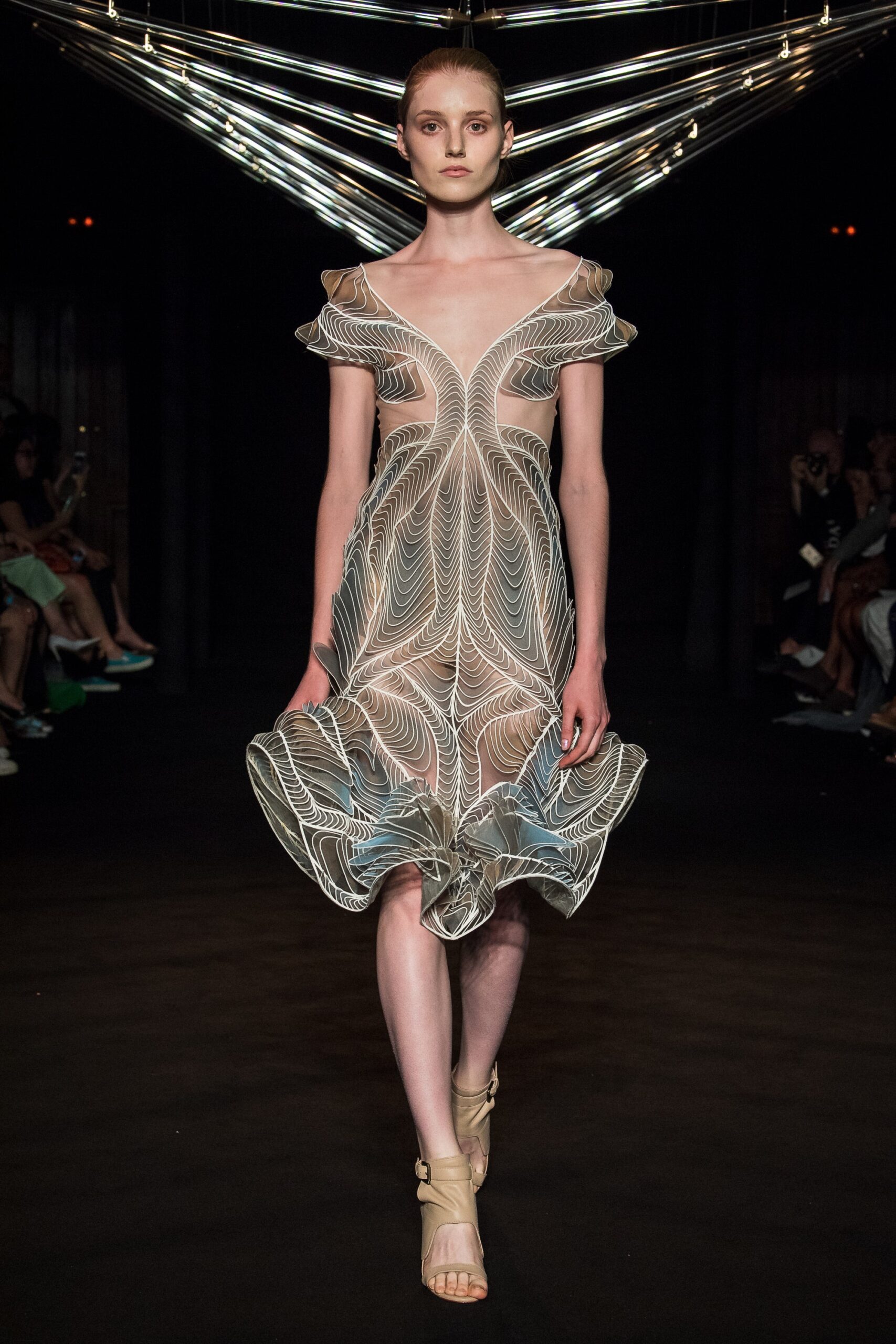 Iris van Herpen F/W 18 Couture Look 4