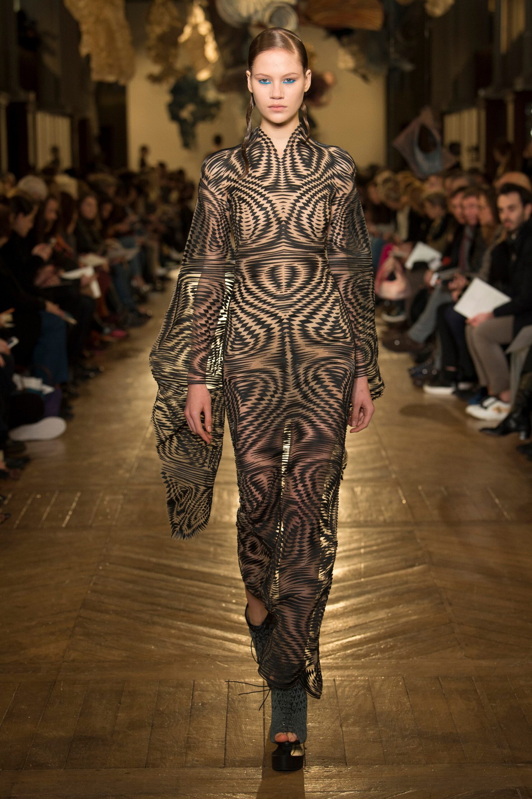 Iris van Herpen S/S 18 Couture Look 12