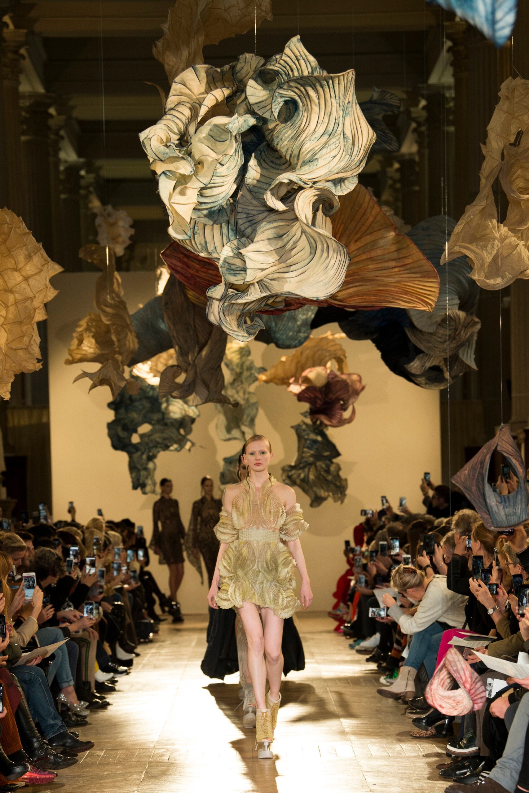 Iris van Herpen S/S 18 Couture Look 22