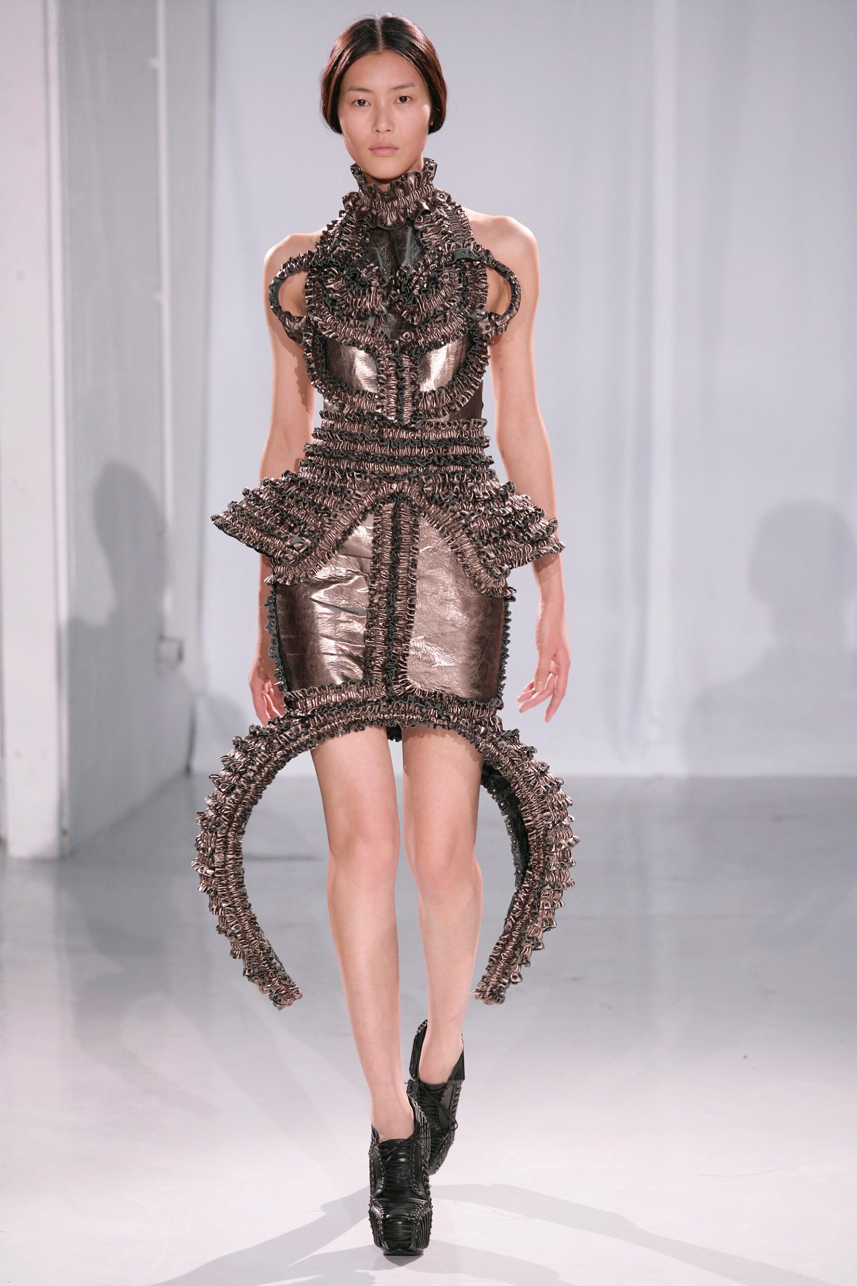 Iris van Herpen F/W 11 Couture Look 6