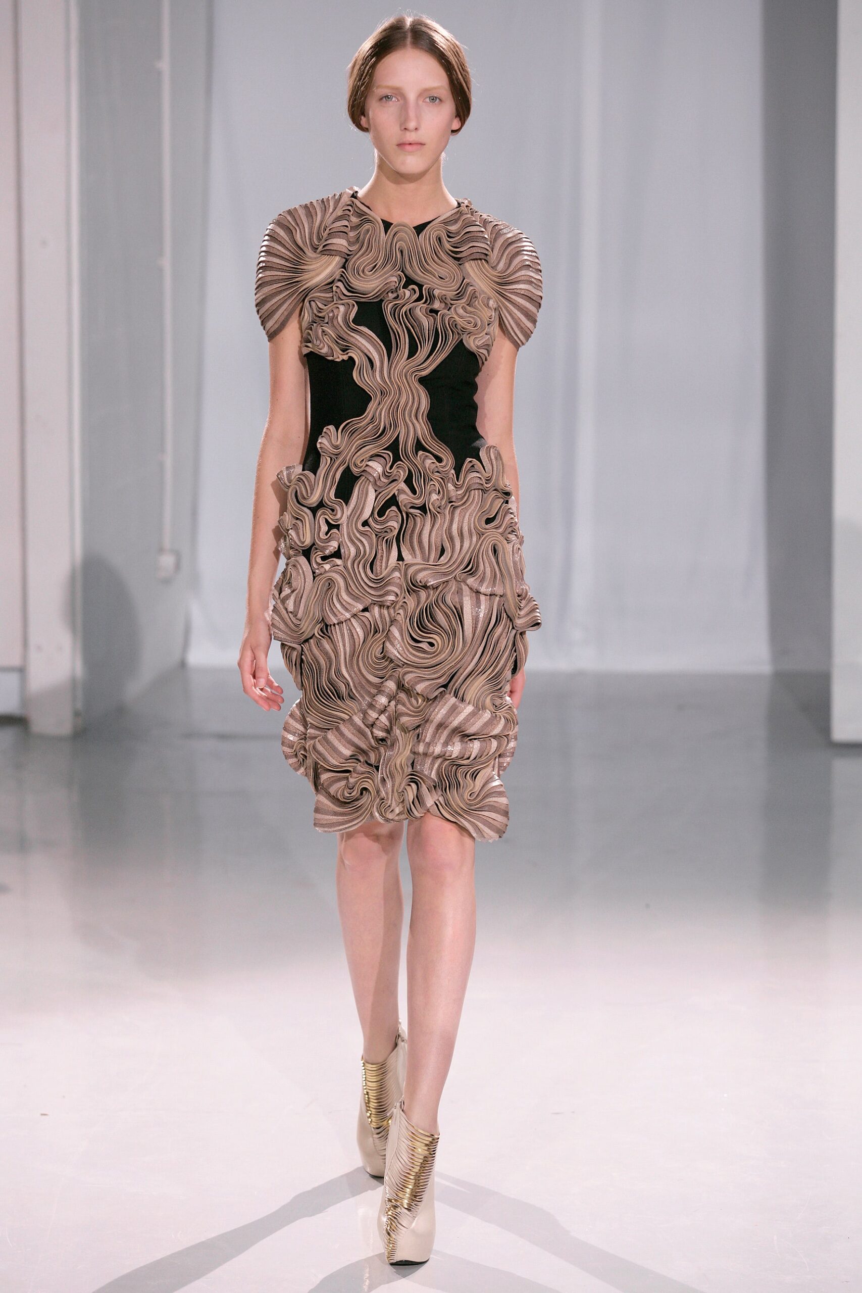 Iris van Herpen F/W 11 Couture Look 7