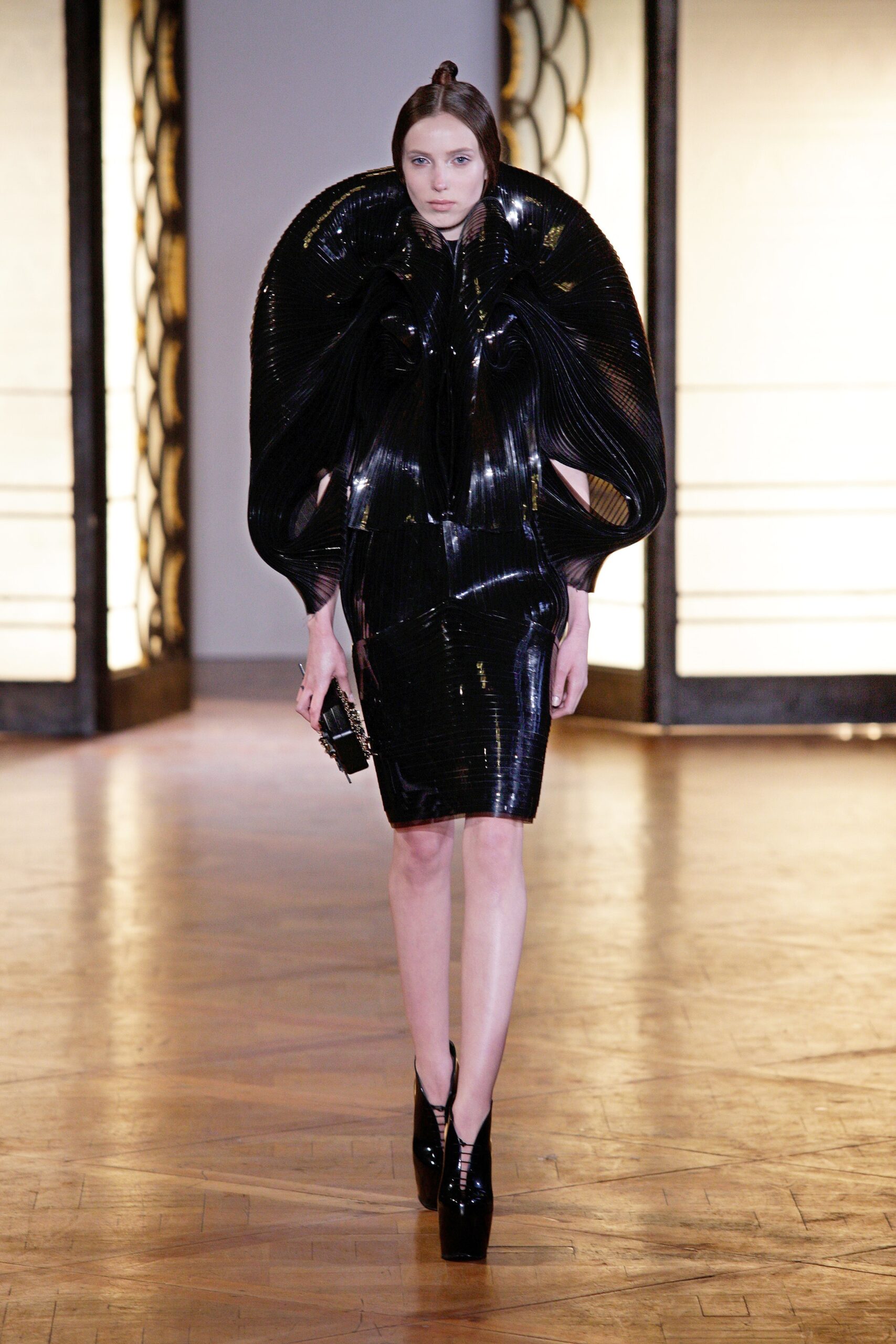 Iris van Herpen F/W 12 Couture Look 8