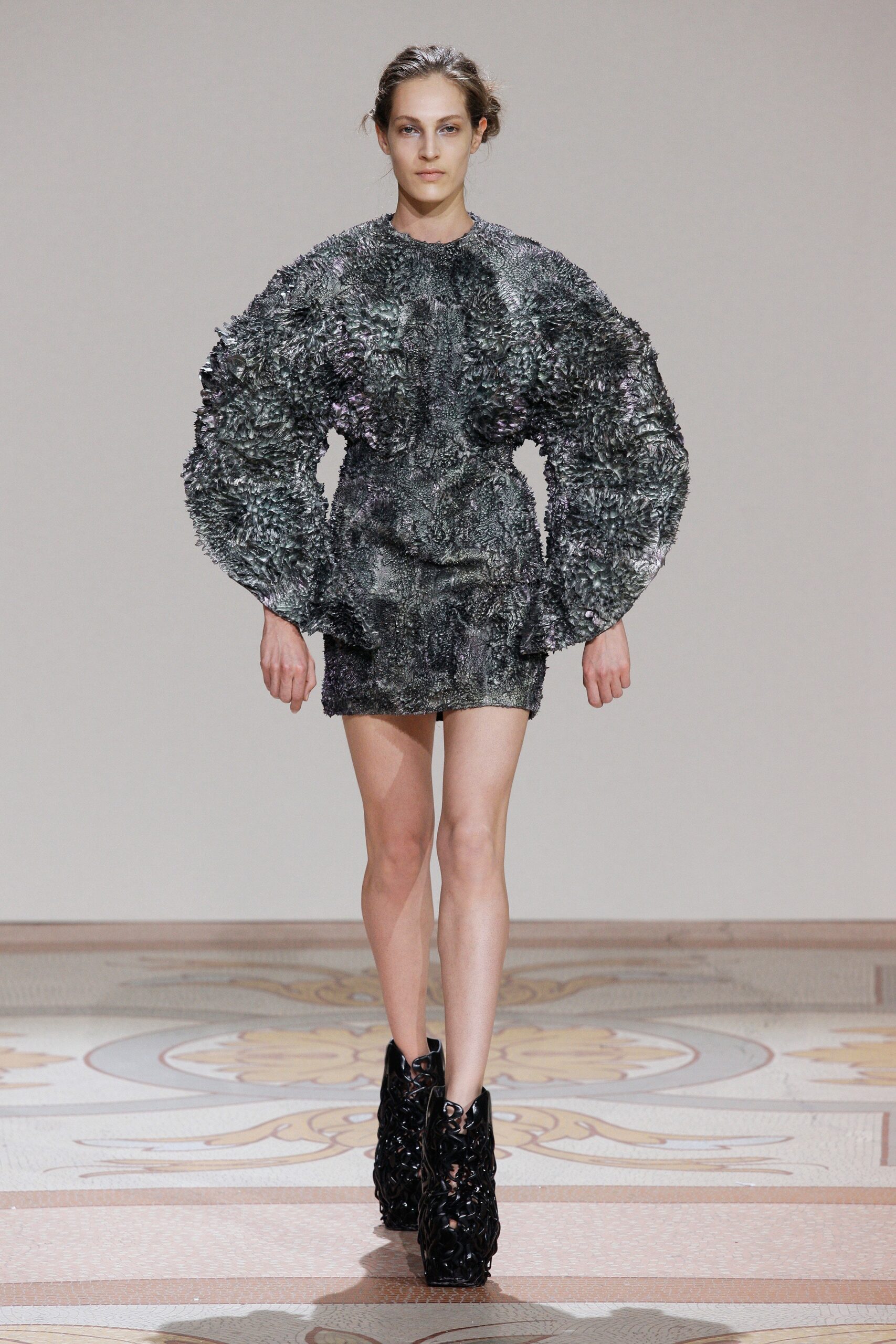 Iris van Herpen F/W 13 Couture Look 4