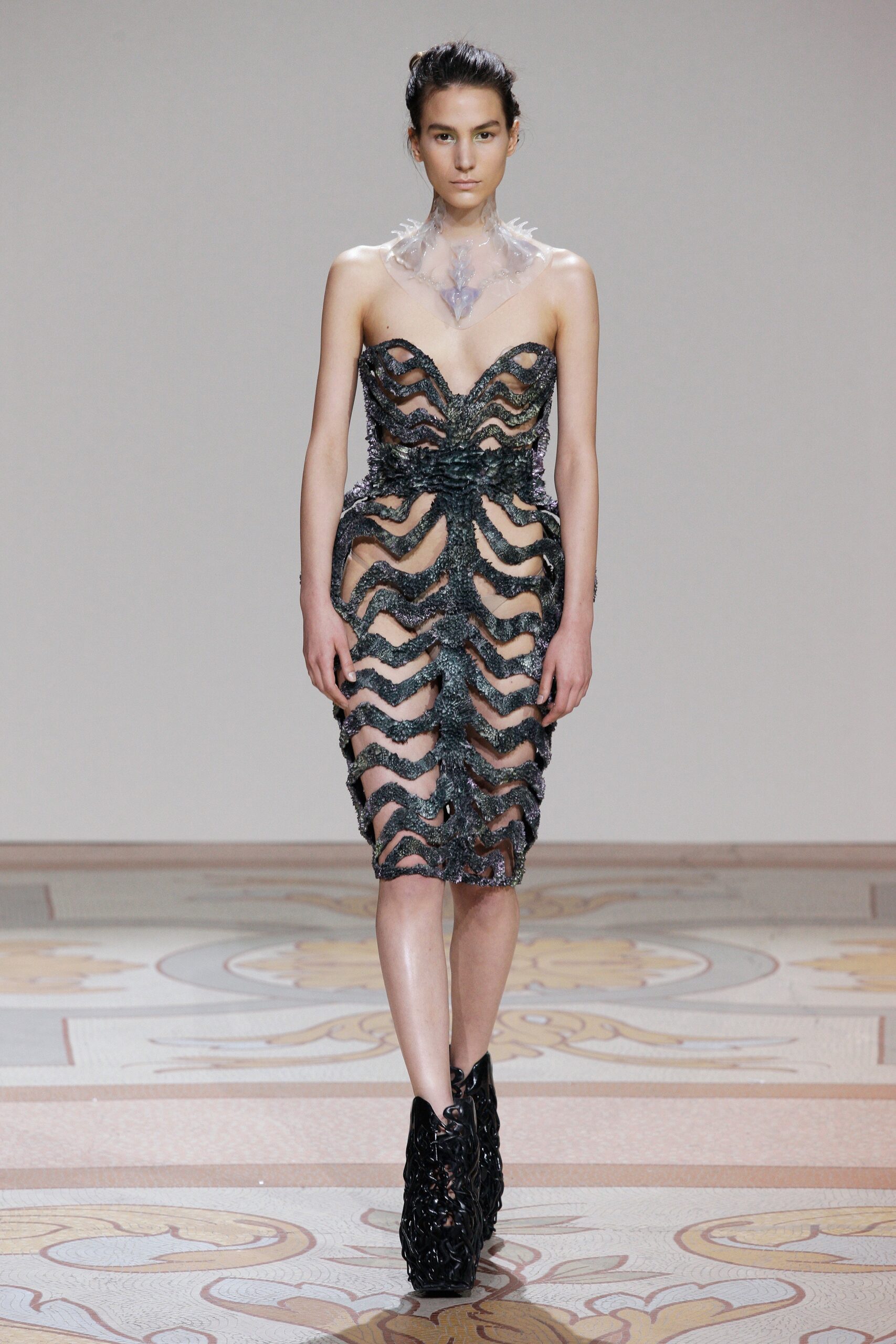 Iris van Herpen F/W 13 Couture Look 5