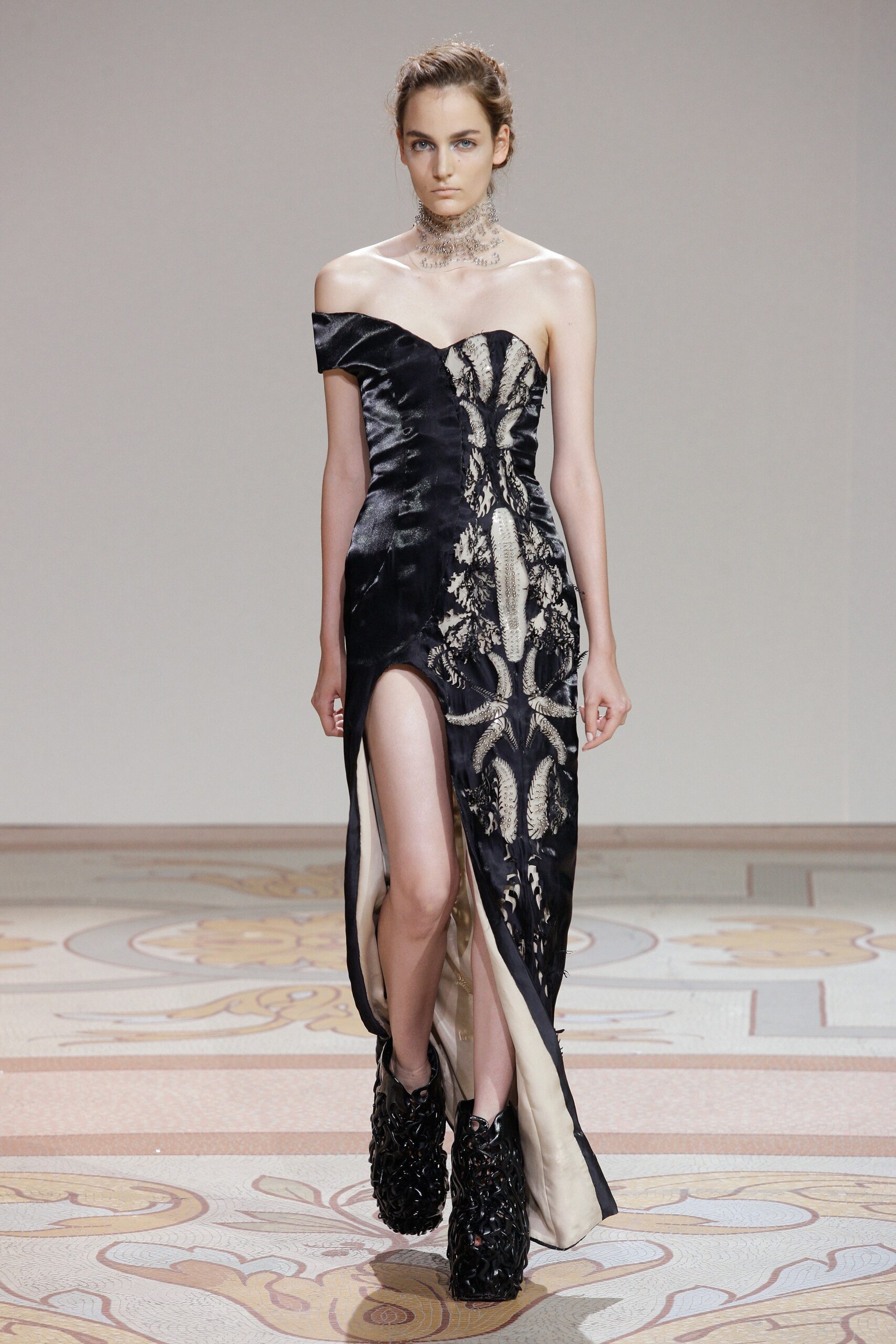 Iris van Herpen F/W 13 Couture Look 10