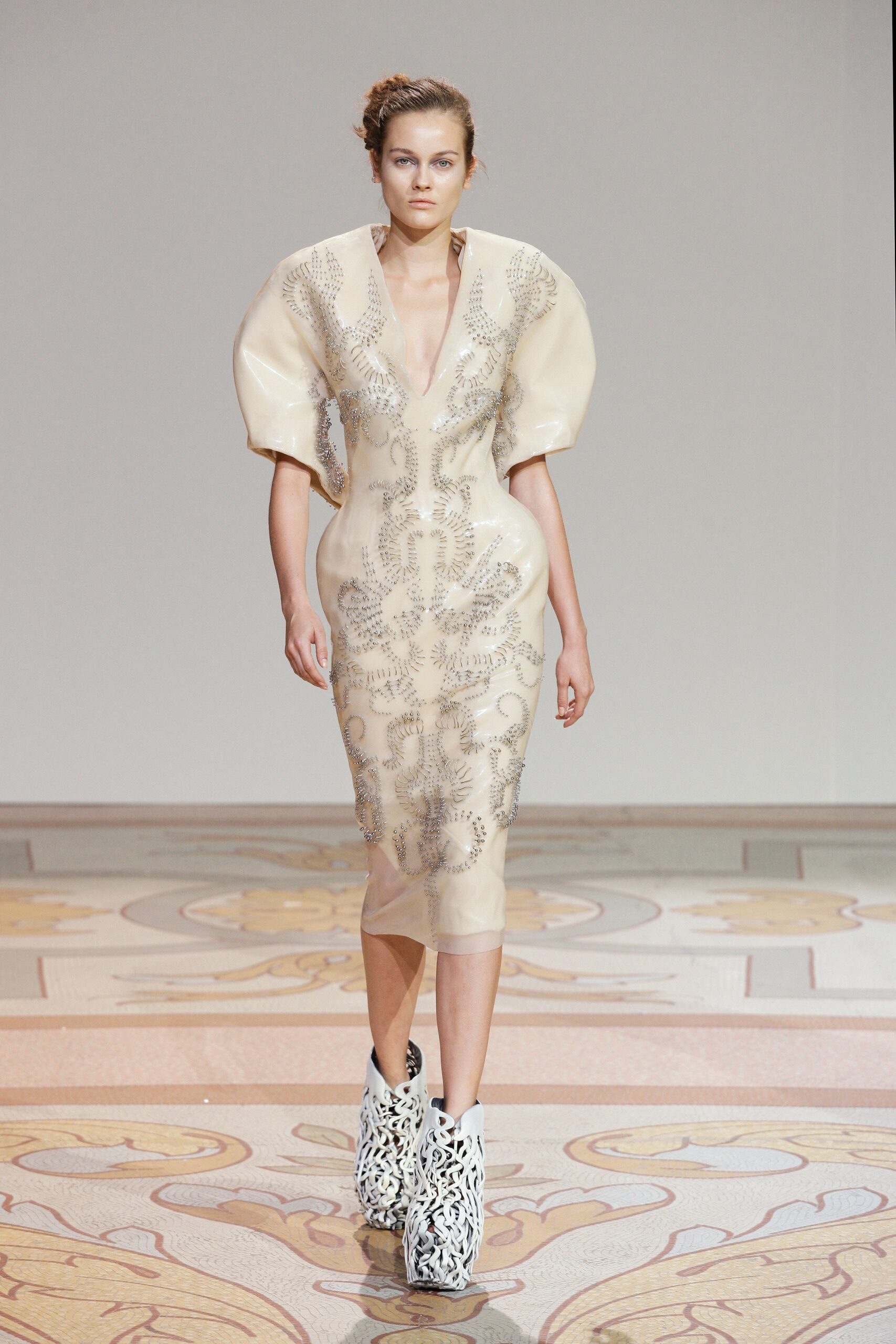 Iris van Herpen F/W 13 Couture Look 11