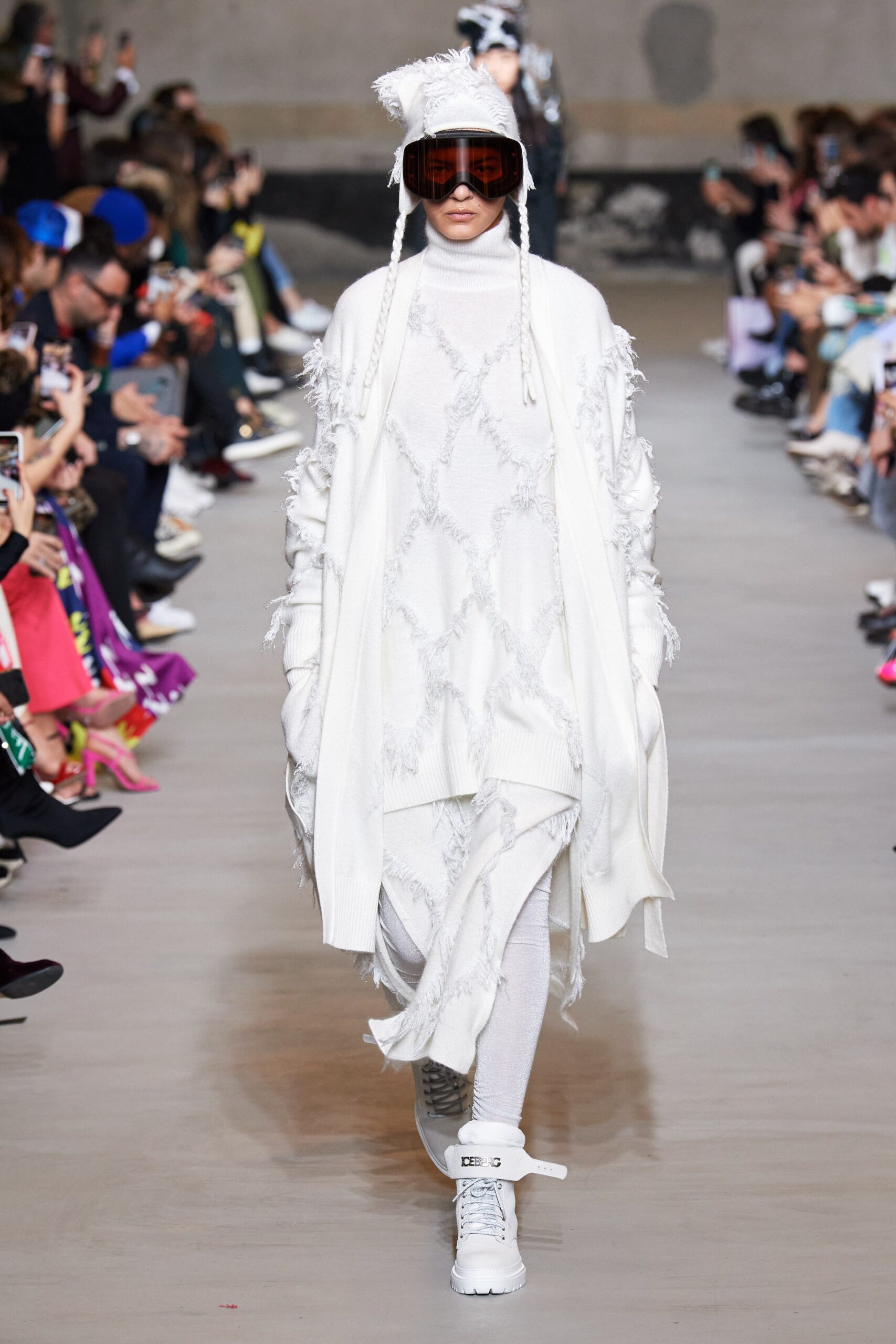 Iceberg F/W 20 Look 6
