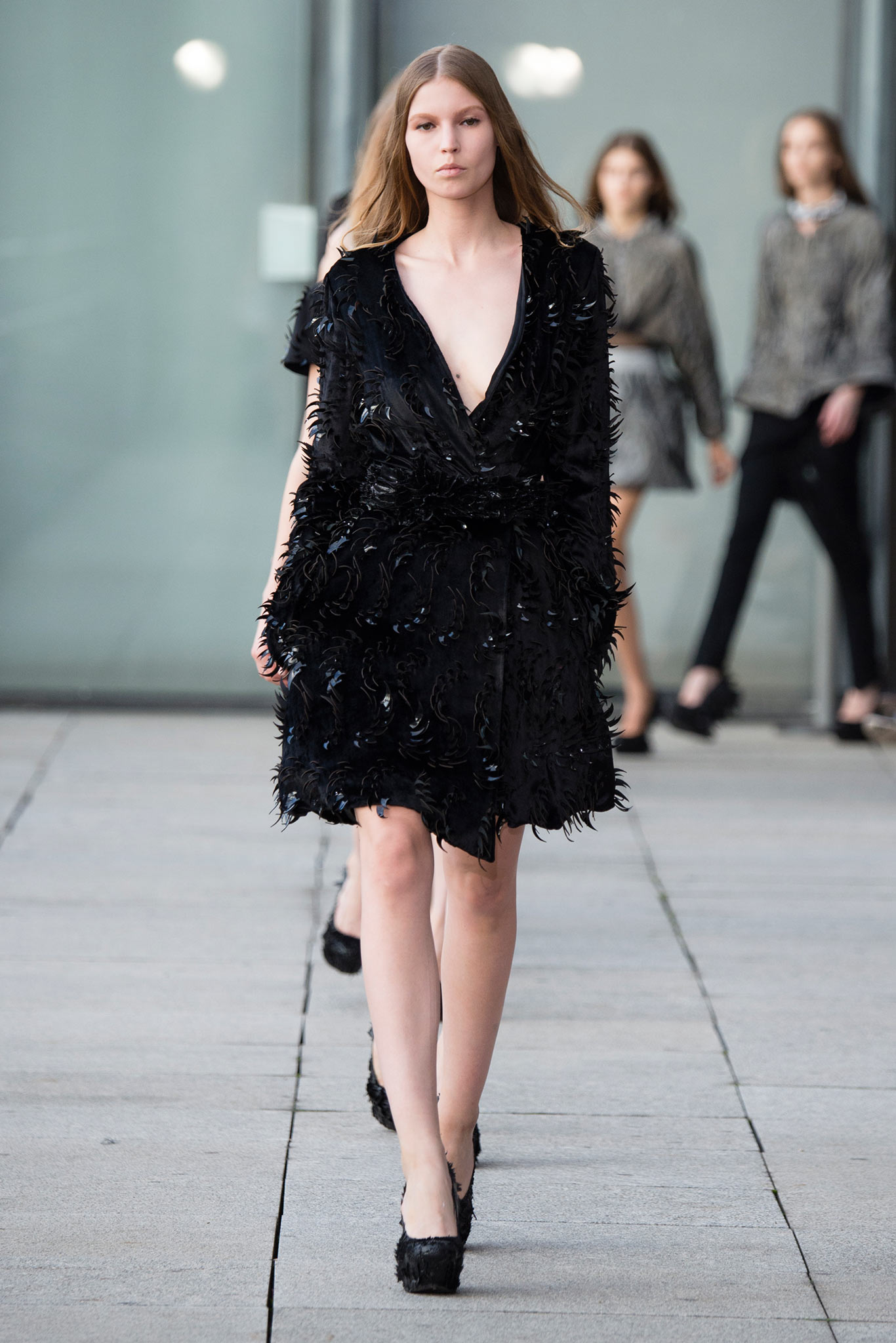 Iris van Herpen S/S 15 Look 33