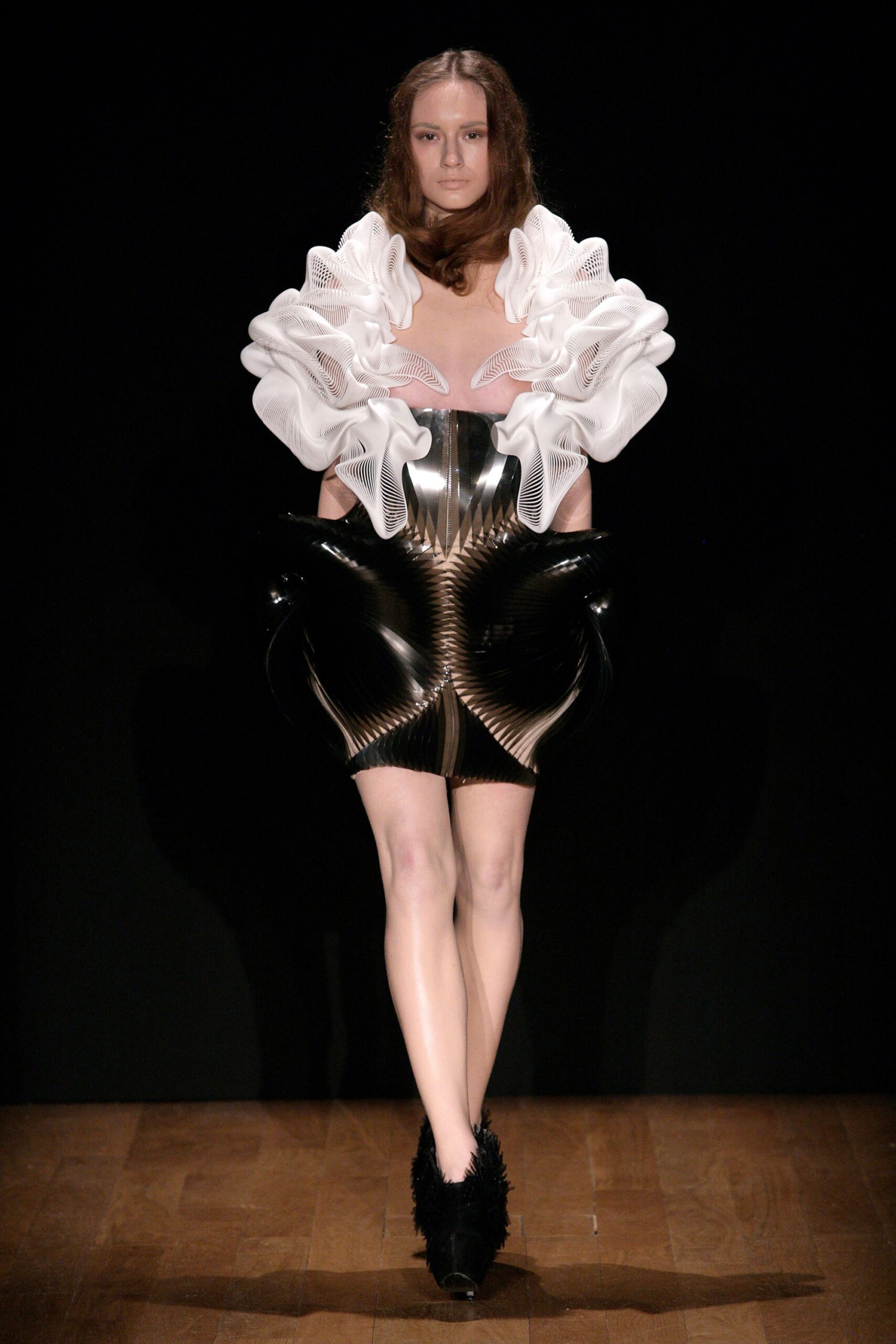 Iris van Herpen S/S 11 Couture Look 4