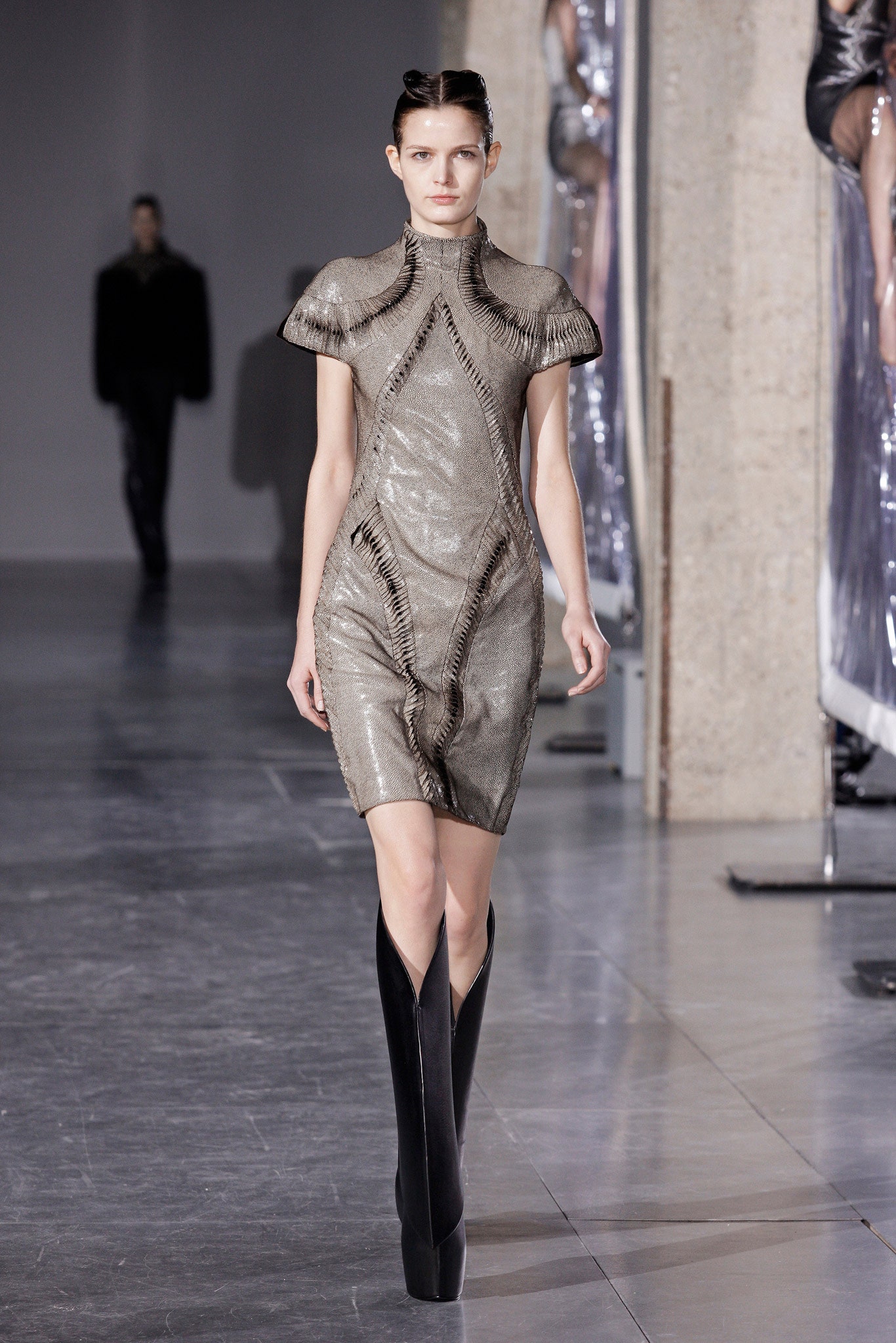 Iris van Herpen F/W 14 Look 2