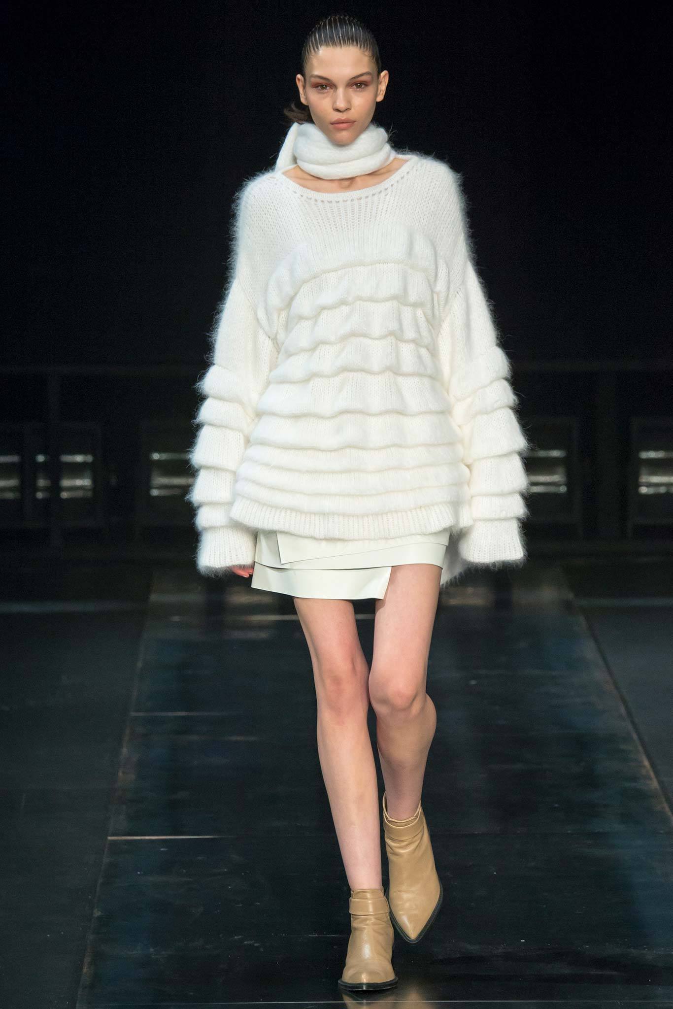 Helmut Lang F/W 14 Look 16