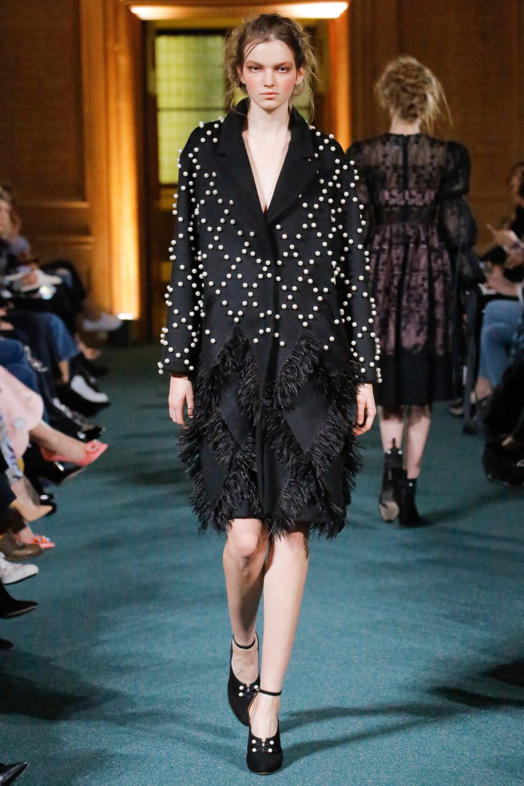 Huishan Zhang F/W 17 Look 2