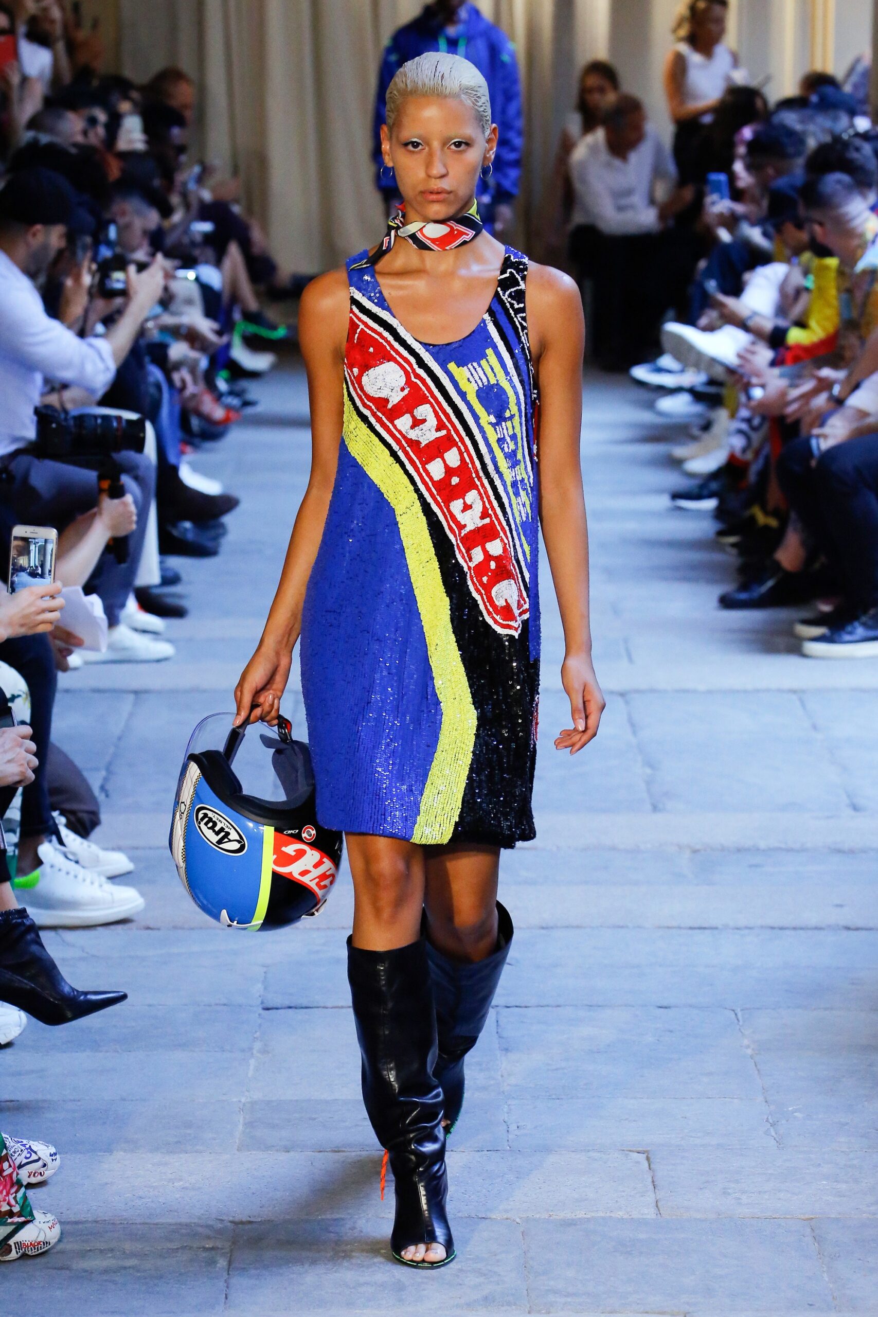 Iceberg S/S 19 Look 4