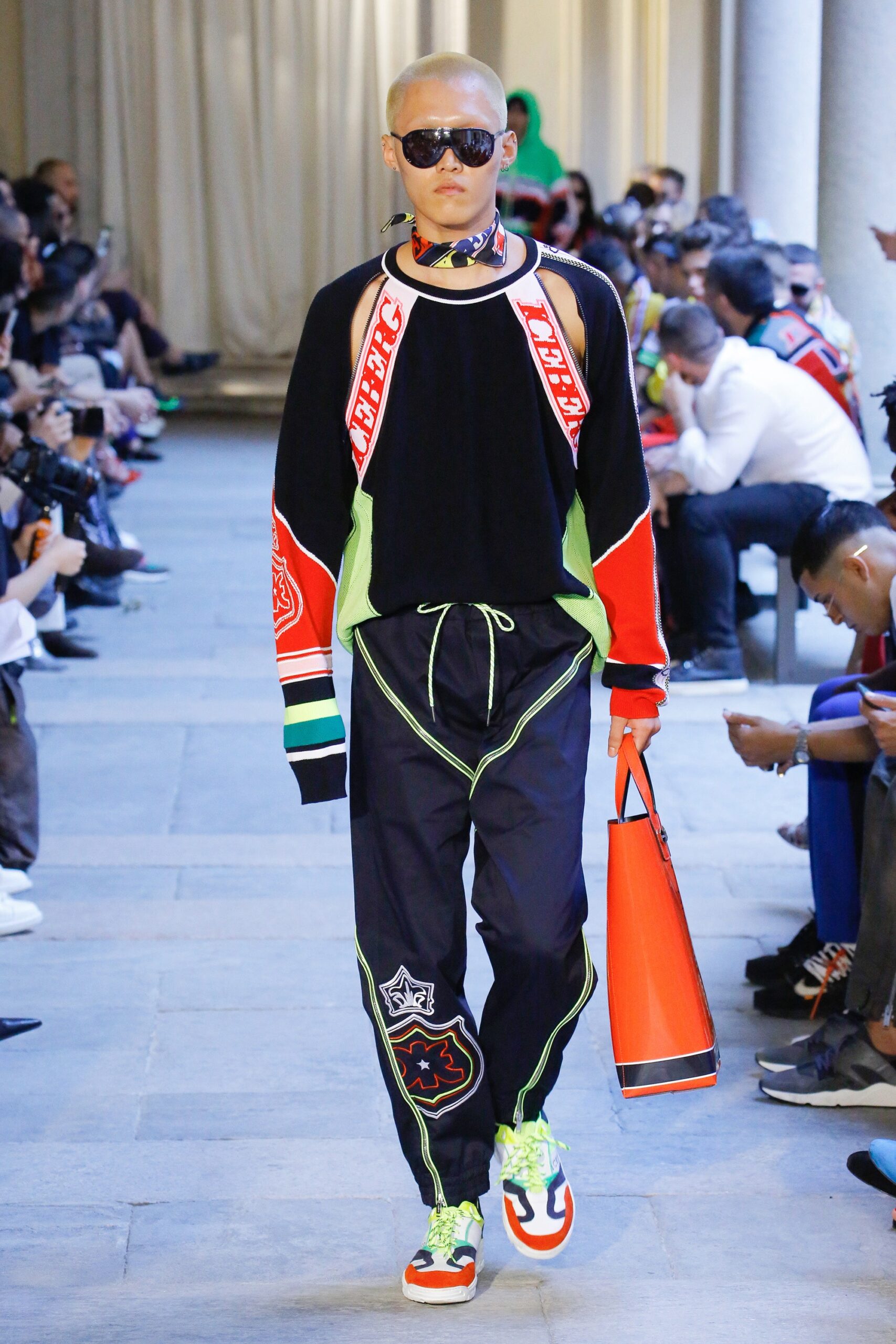 Iceberg S/S 19 Look 16