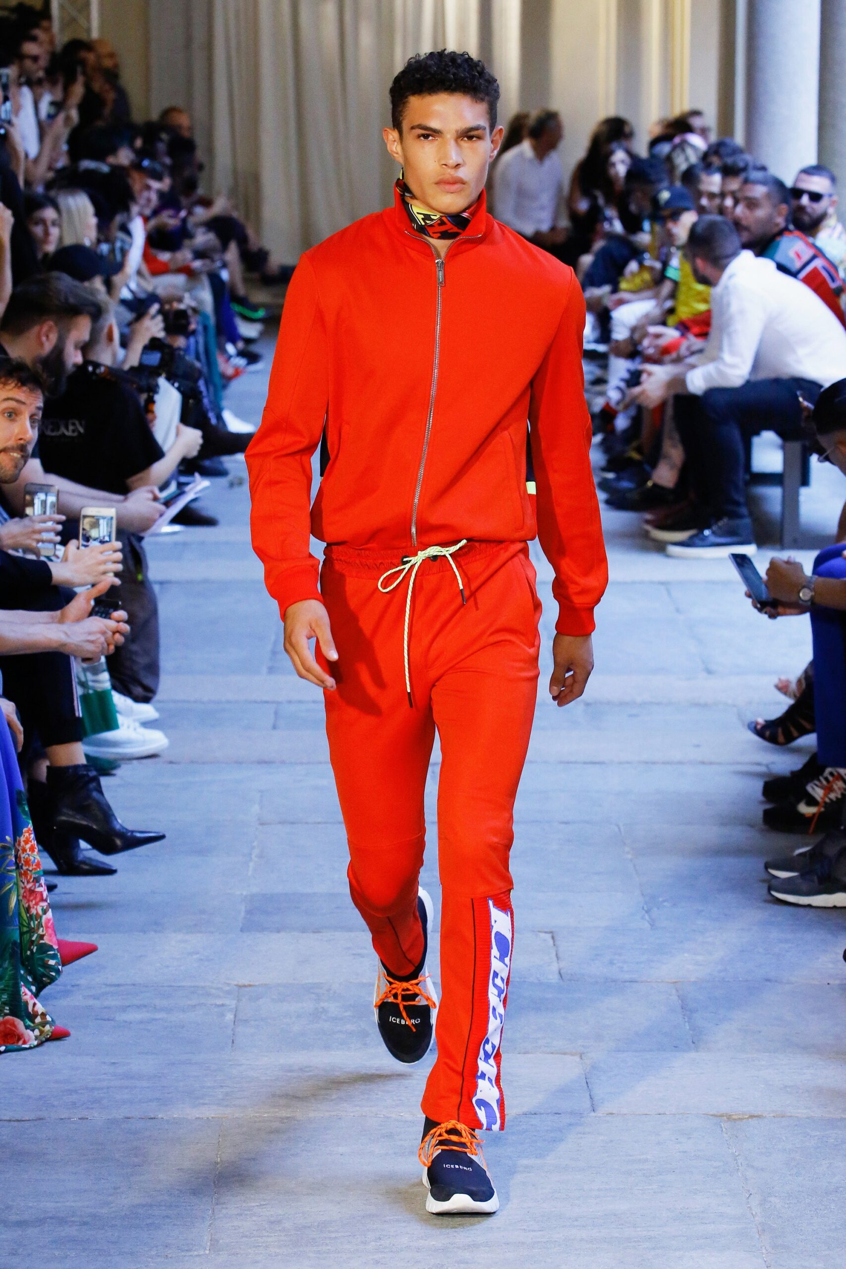 Iceberg S/S 19 Look 22