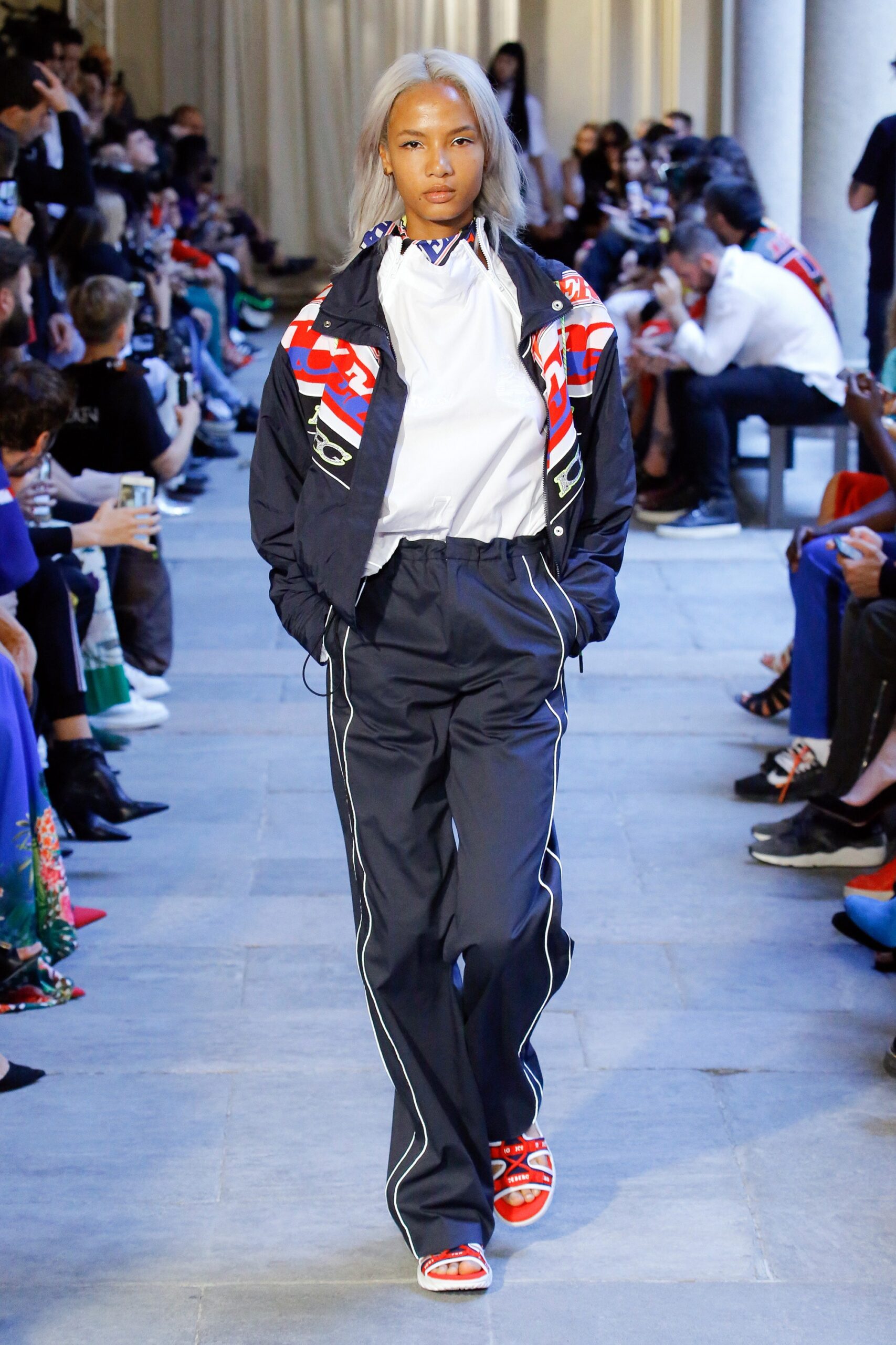 Iceberg S/S 19 Look 29