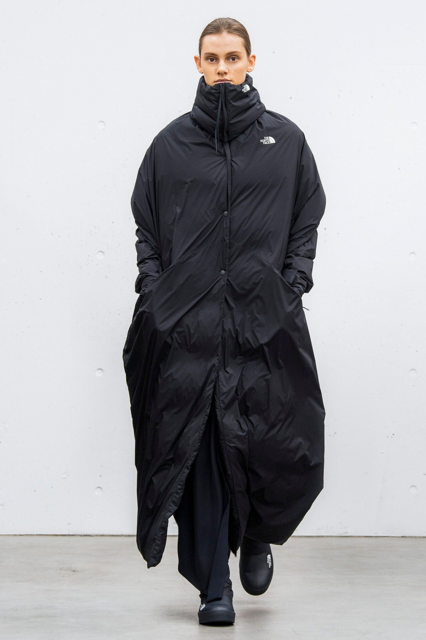 Hyke Tokyo F/W 18 Look 22