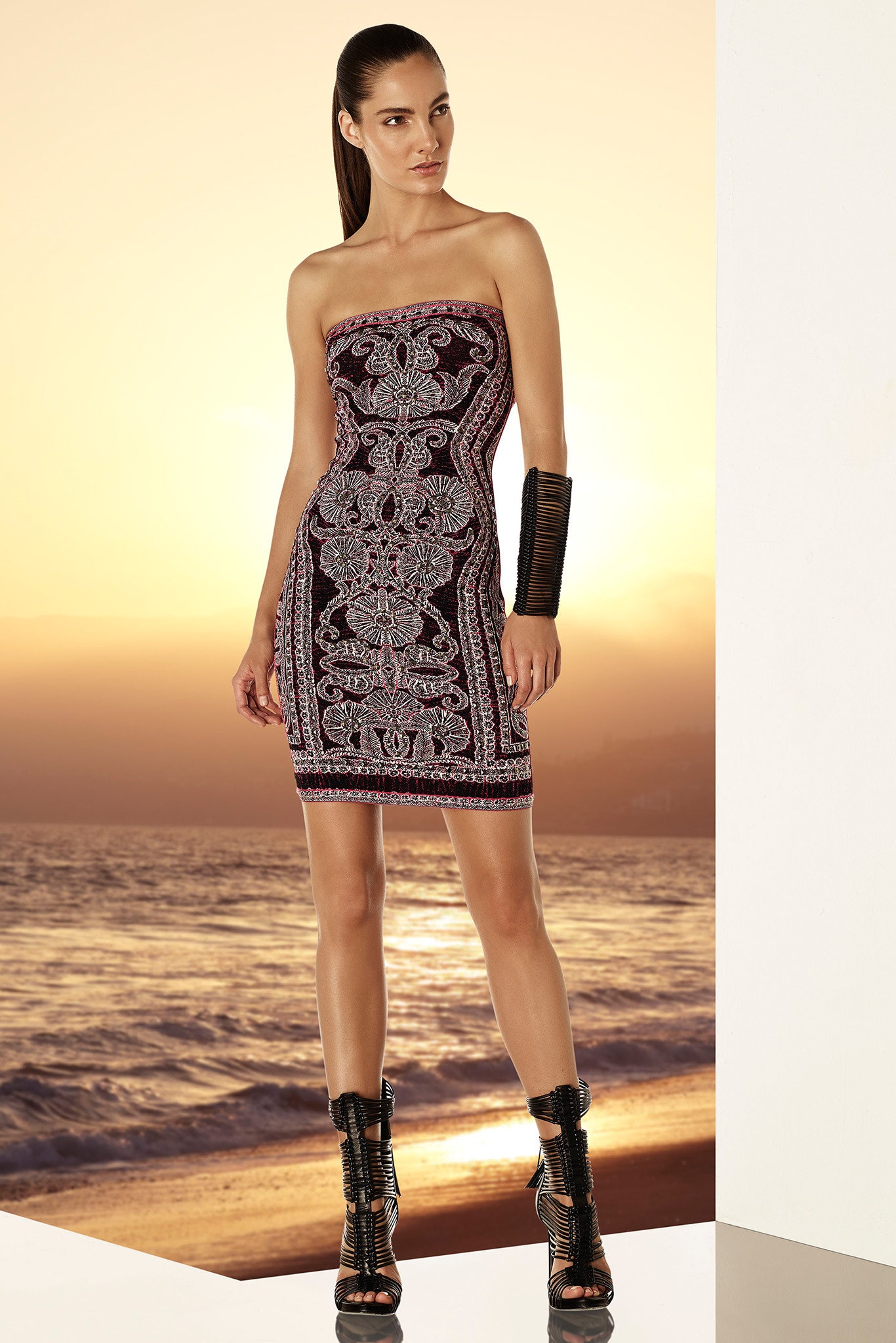 Hervé Léger by Max Azria Resort 15 Look 2