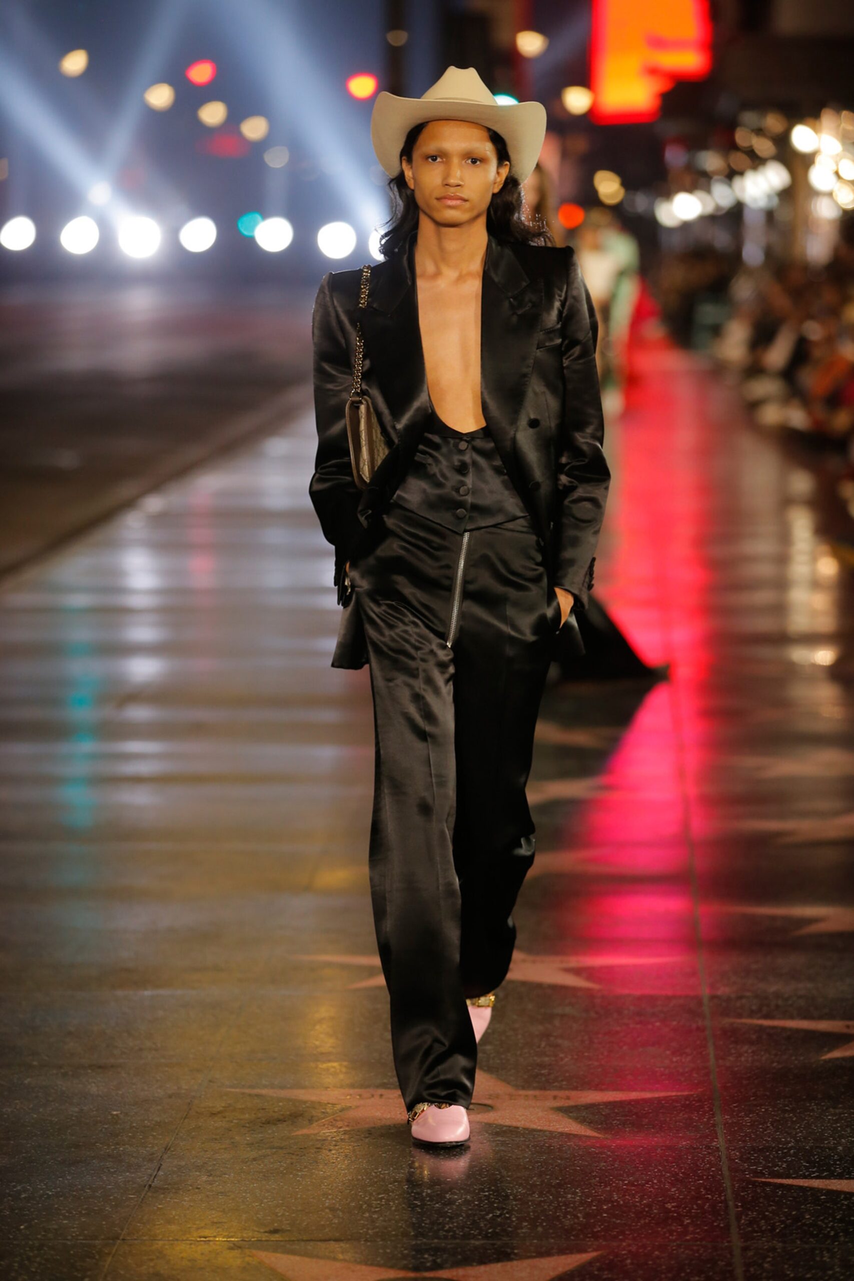 Gucci F/W 22 Look 10
