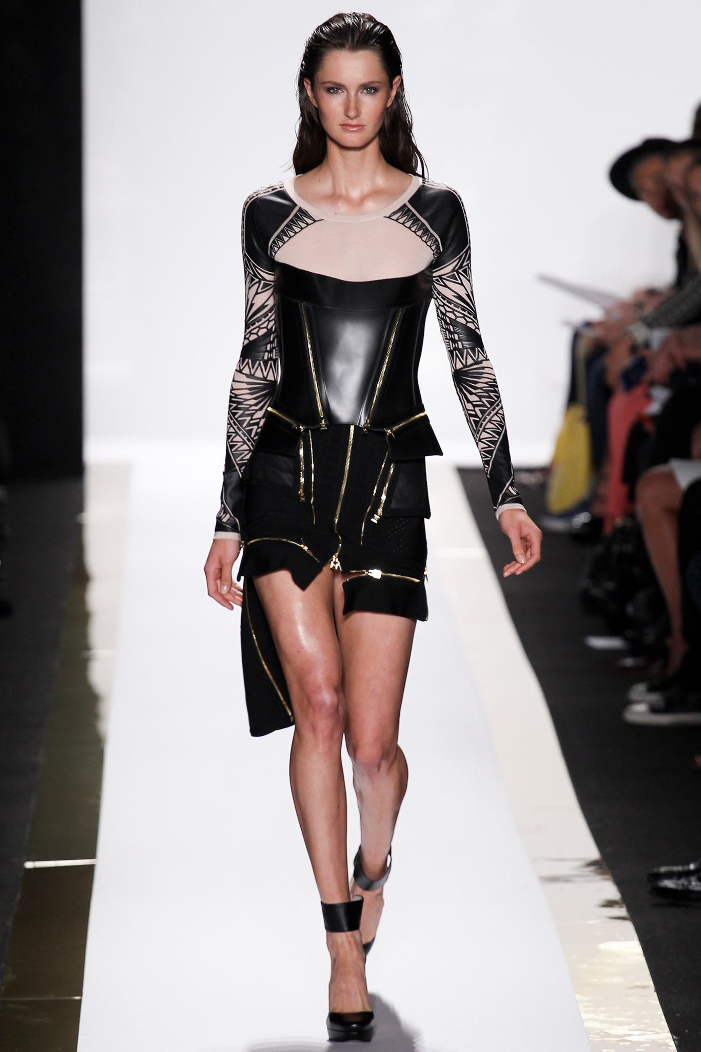Hervé Léger by Max Azria S/S 14 Look 2