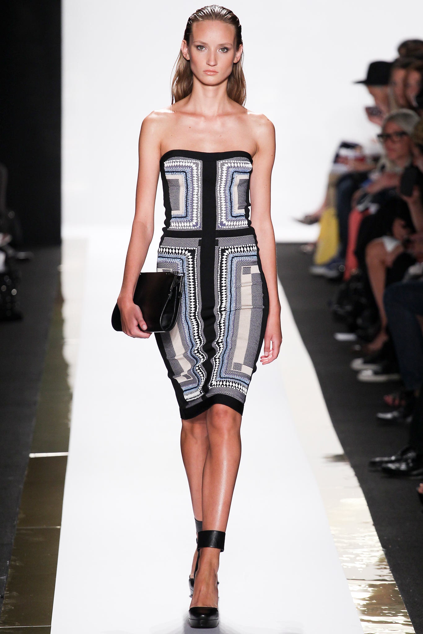 Hervé Léger by Max Azria S/S 14 Look 6