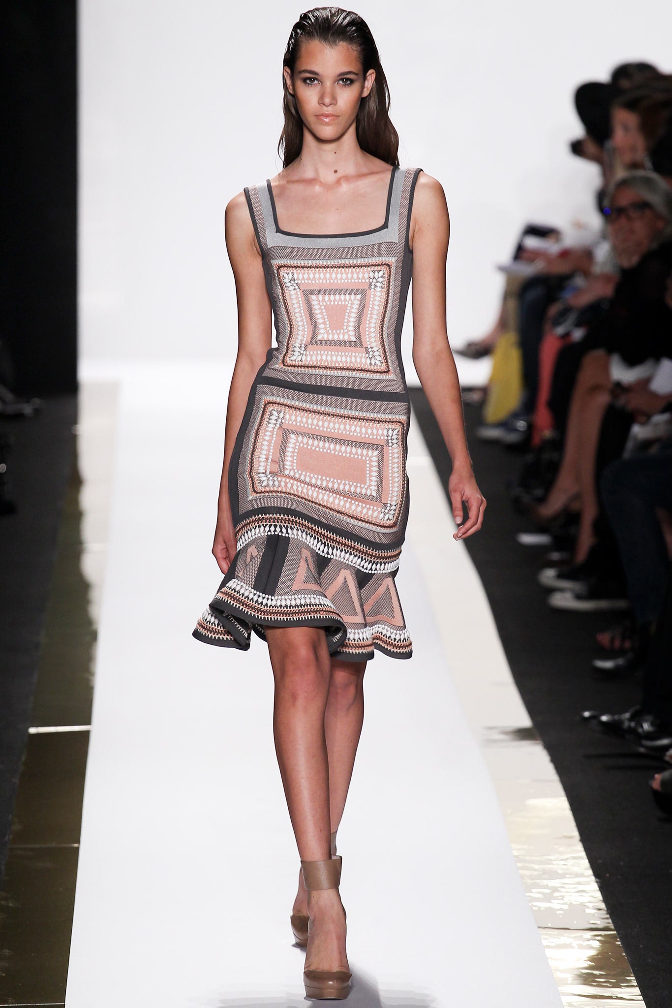 Hervé Léger by Max Azria S/S 14 Look 8