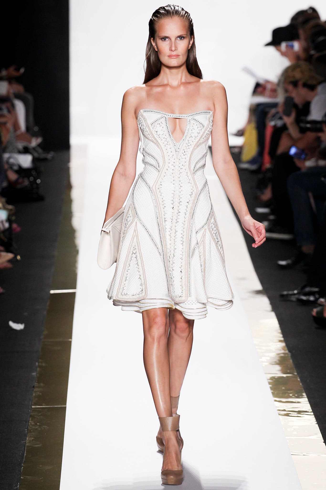 Hervé Léger by Max Azria S/S 14 Look 9