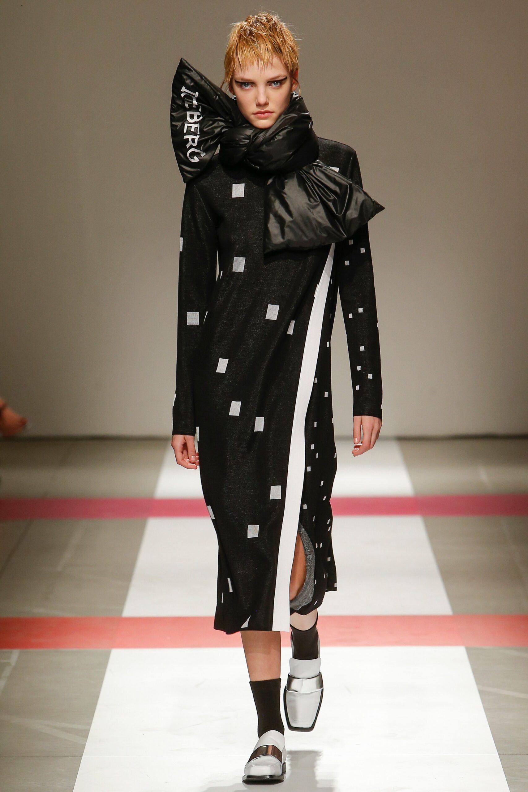 Iceberg F/W 16 Look 4