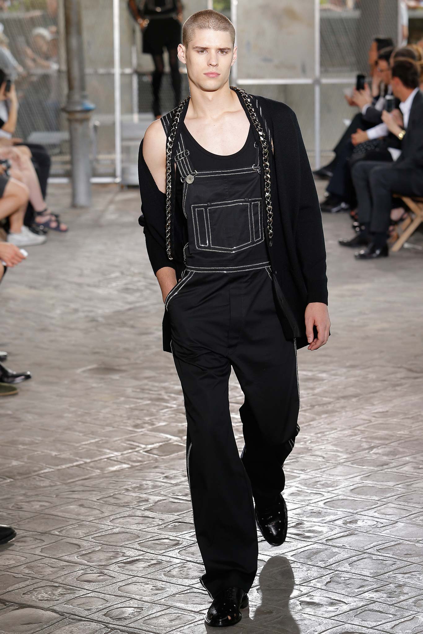 Givenchy S/S 16 Menswear Look 8