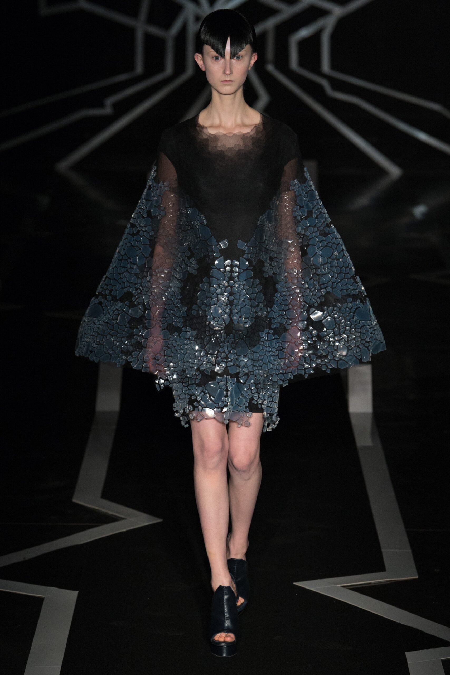 Iris van Herpen S/S 17 Couture Look 15