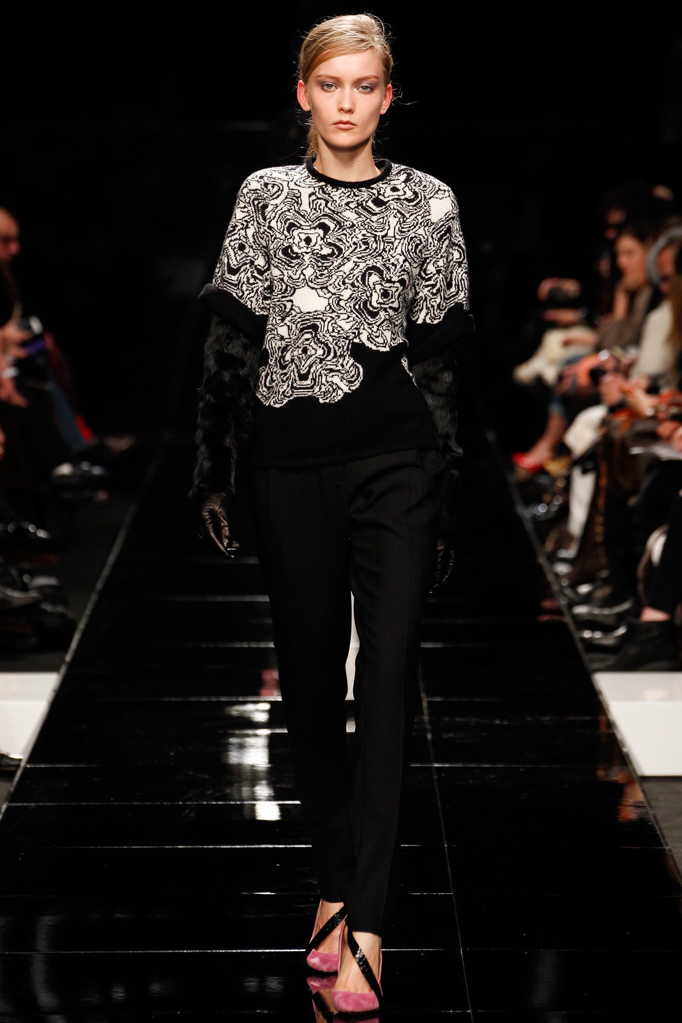 Iceberg F/W 13 Look 8