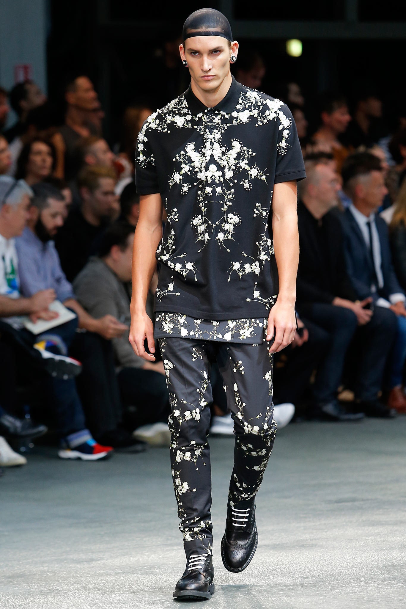 Givenchy S/S 15 Menswear Look 30