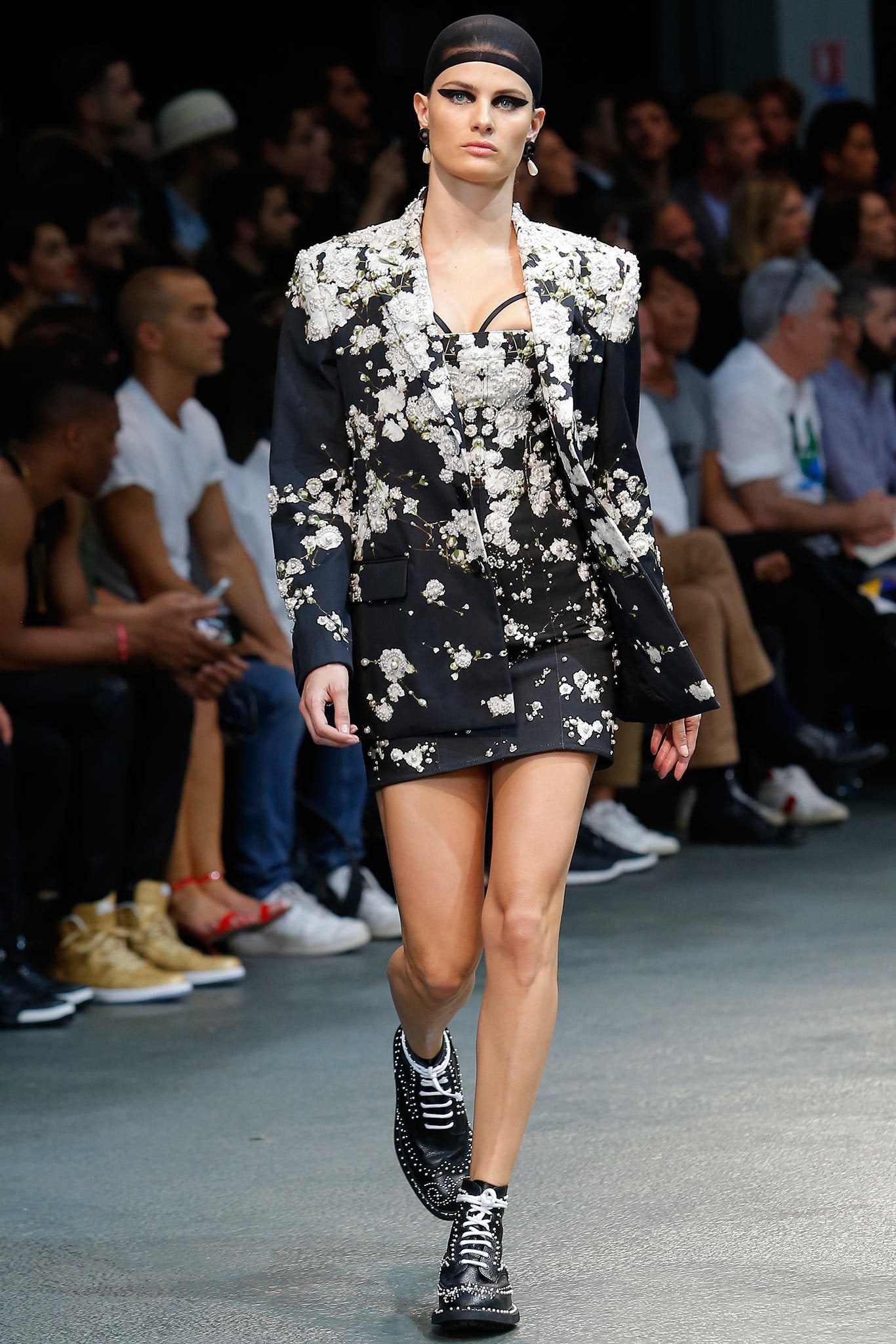 Givenchy S/S 15 Menswear Look 32