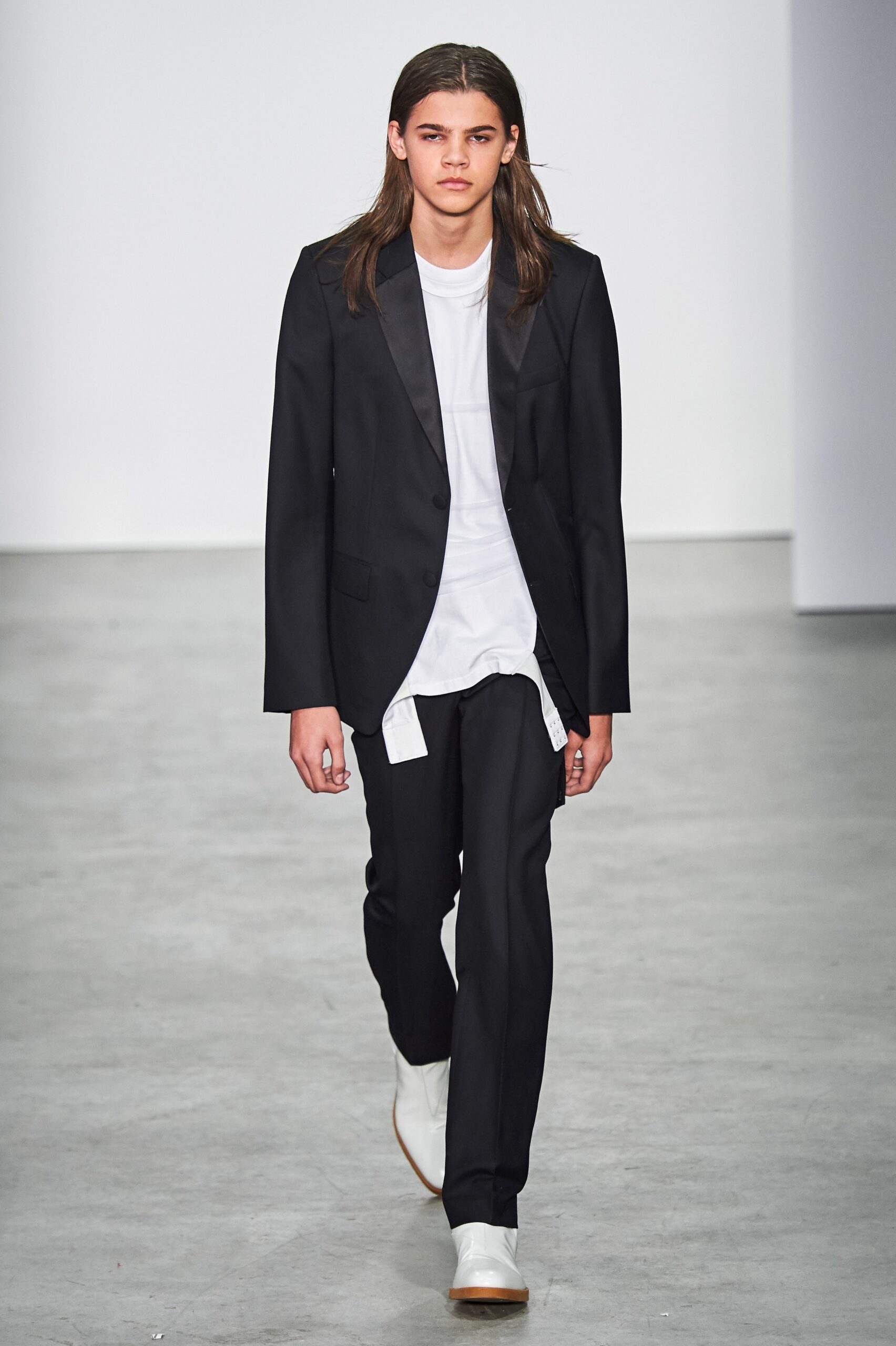 Helmut Lang F/W 19 Look 13
