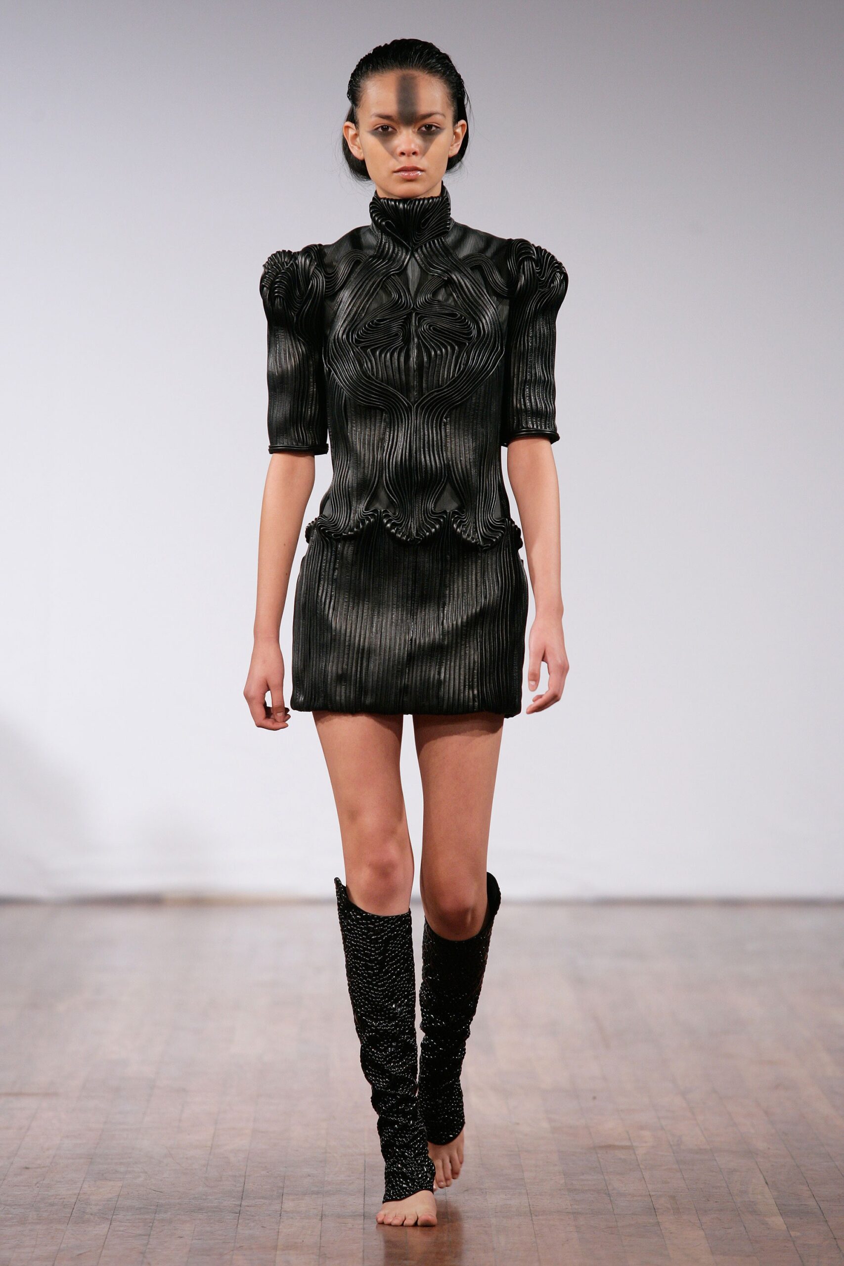 Iris van Herpen S/S 10 Look 3