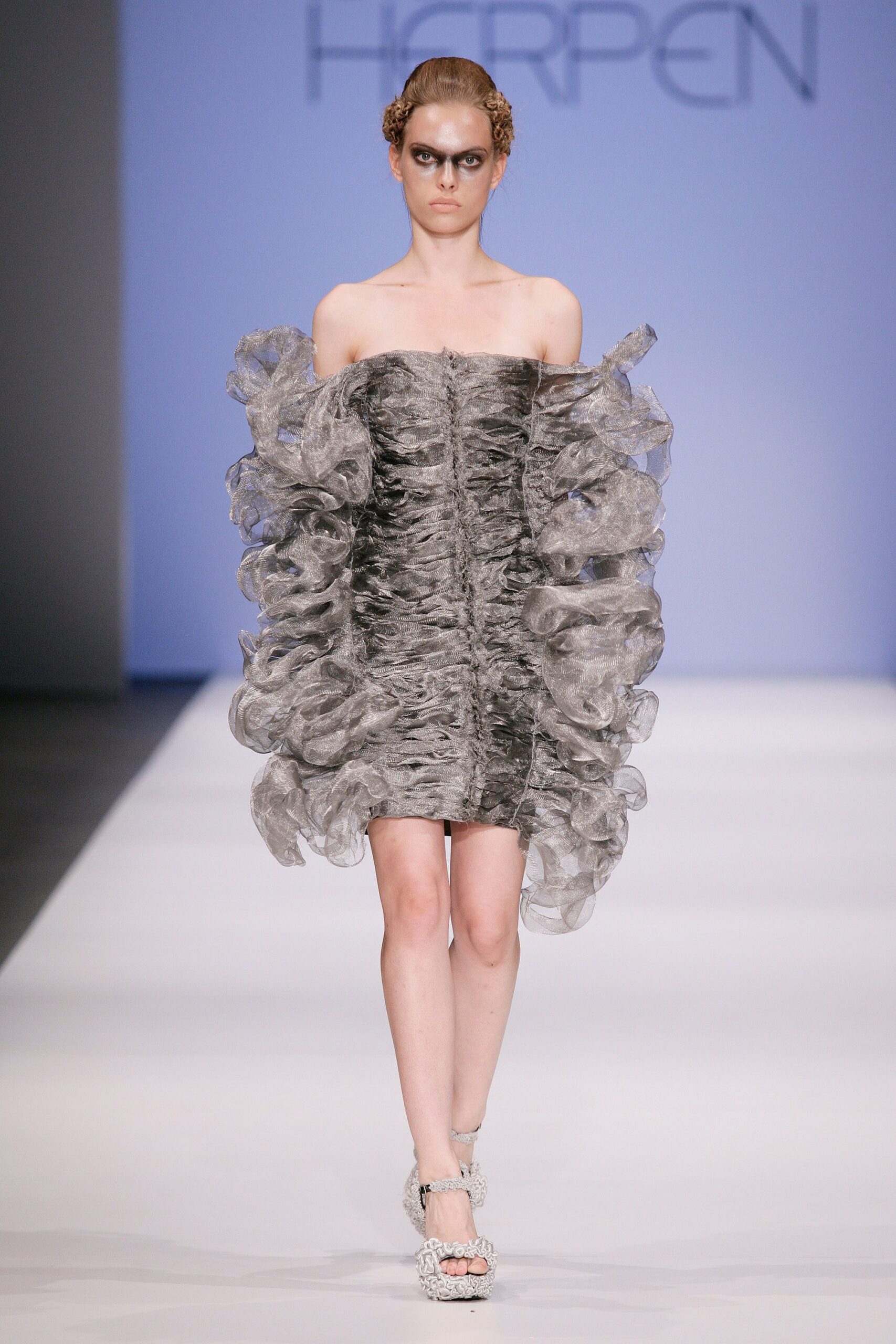 Iris van Herpen S/S 09 Look 2