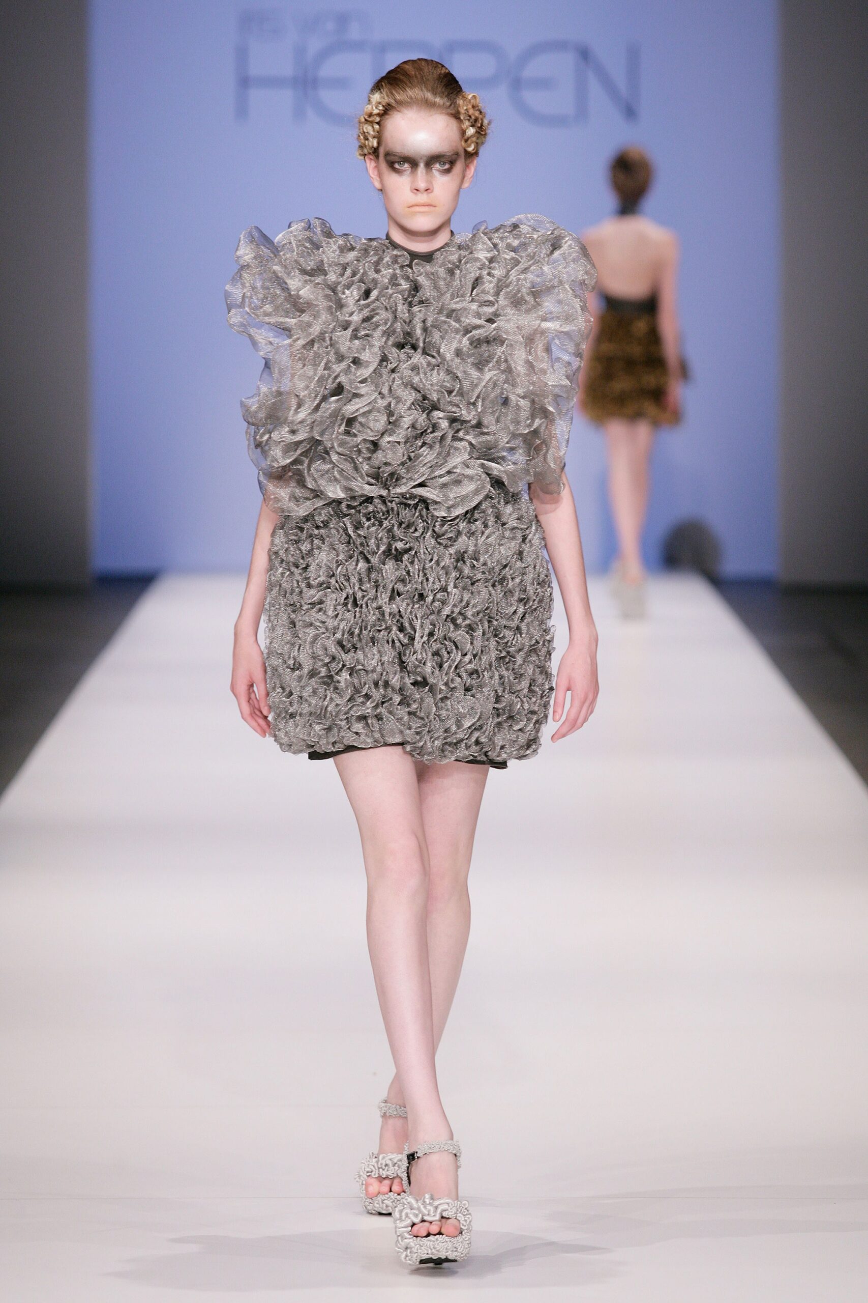 Iris van Herpen S/S 09 Look 5
