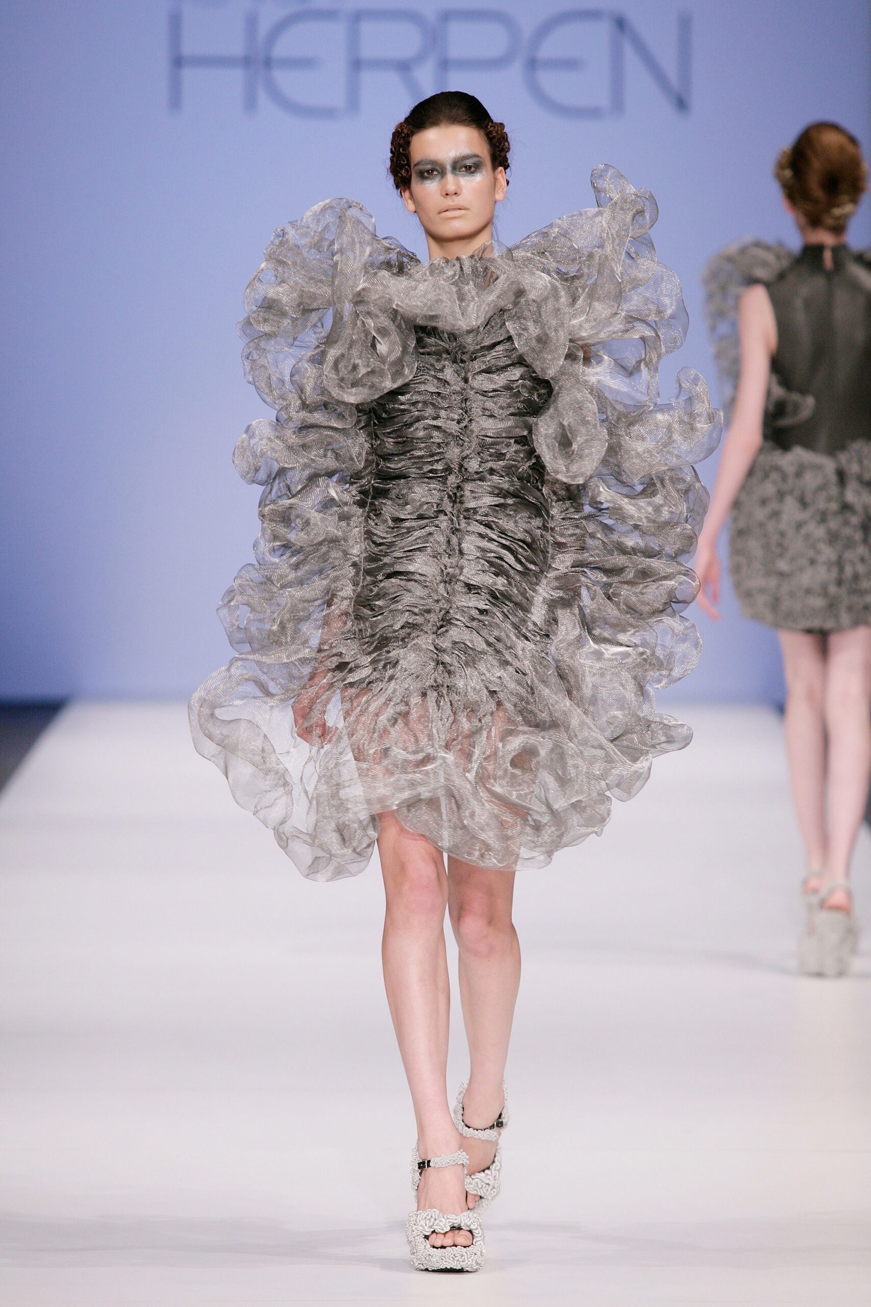 Iris van Herpen S/S 09 Look 6