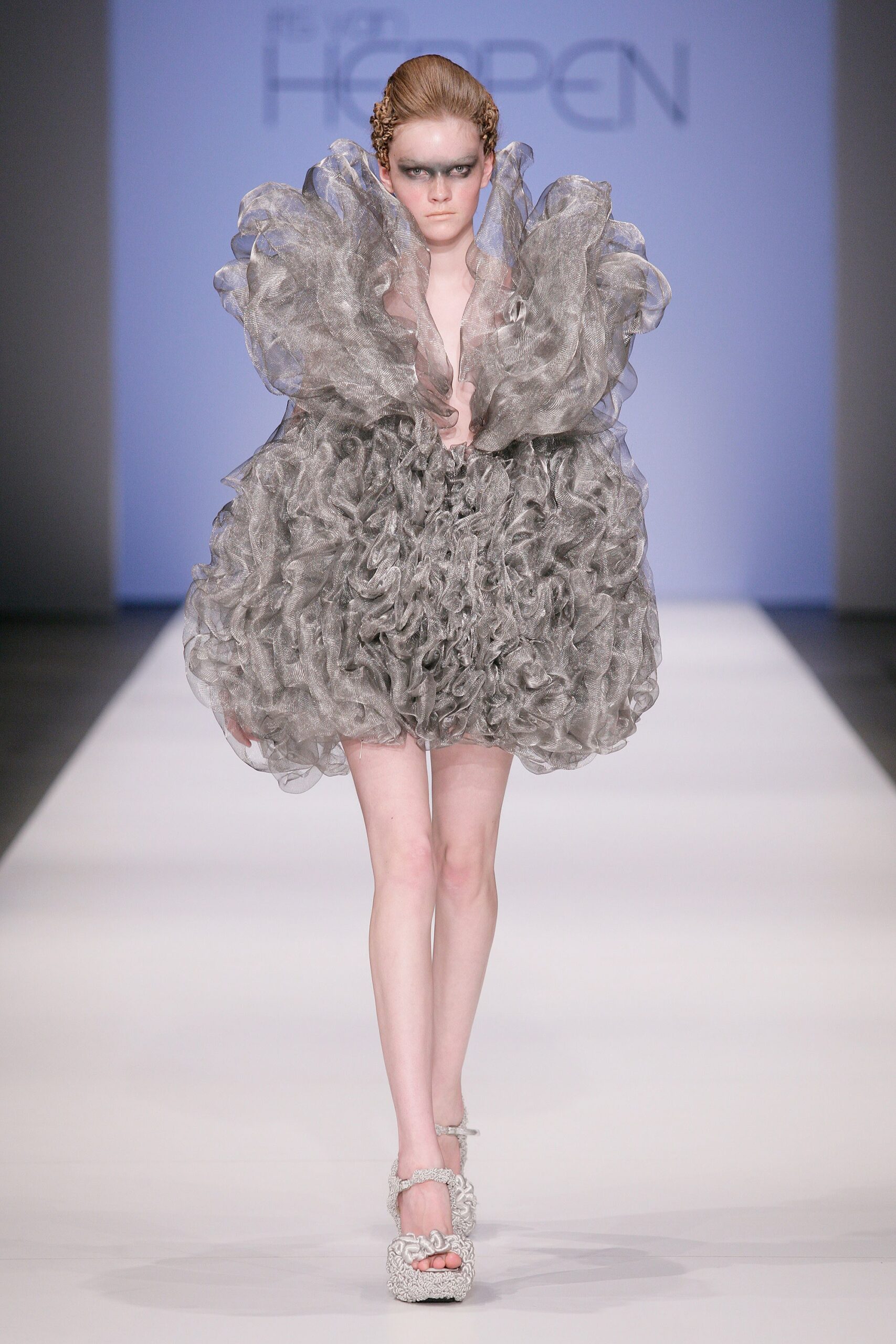Iris van Herpen S/S 09 Look 16