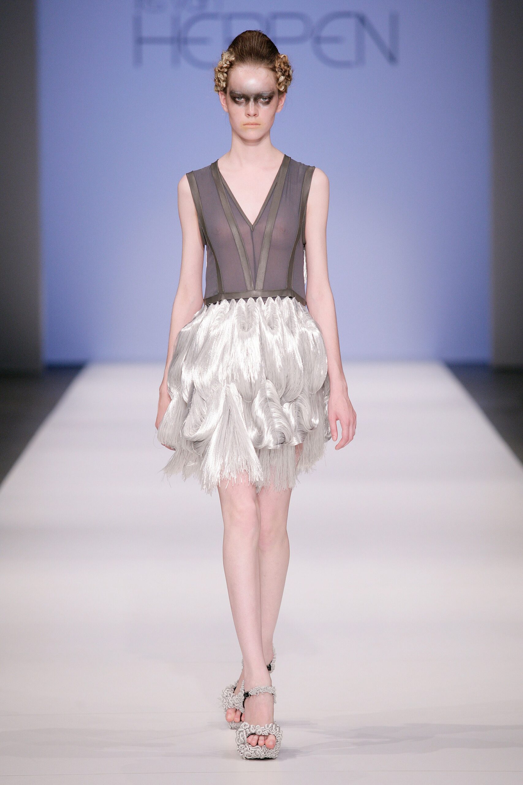 Iris van Herpen S/S 09 Look 17