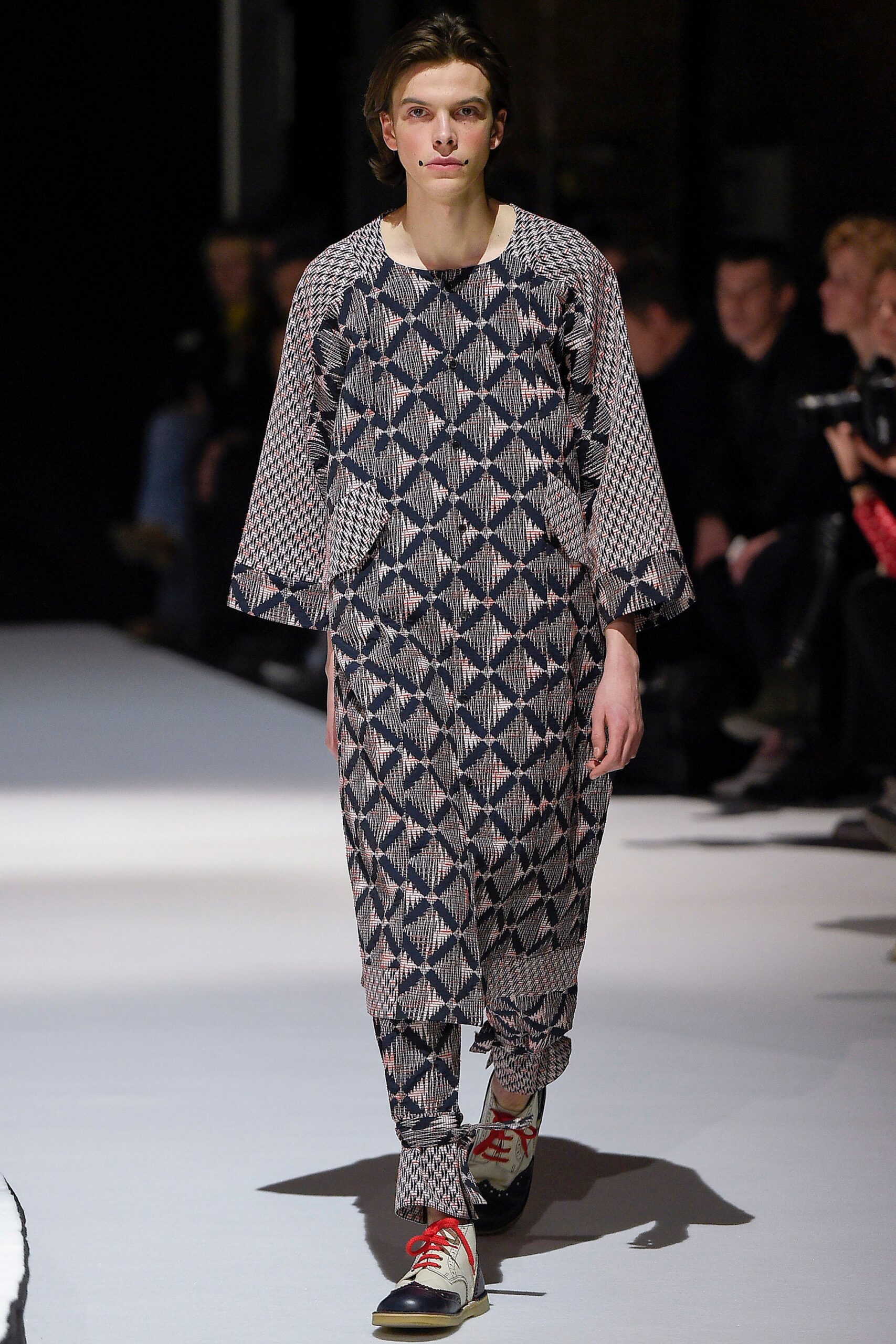 Henrik Vibskov Copenhagen F/W 17 Look 12