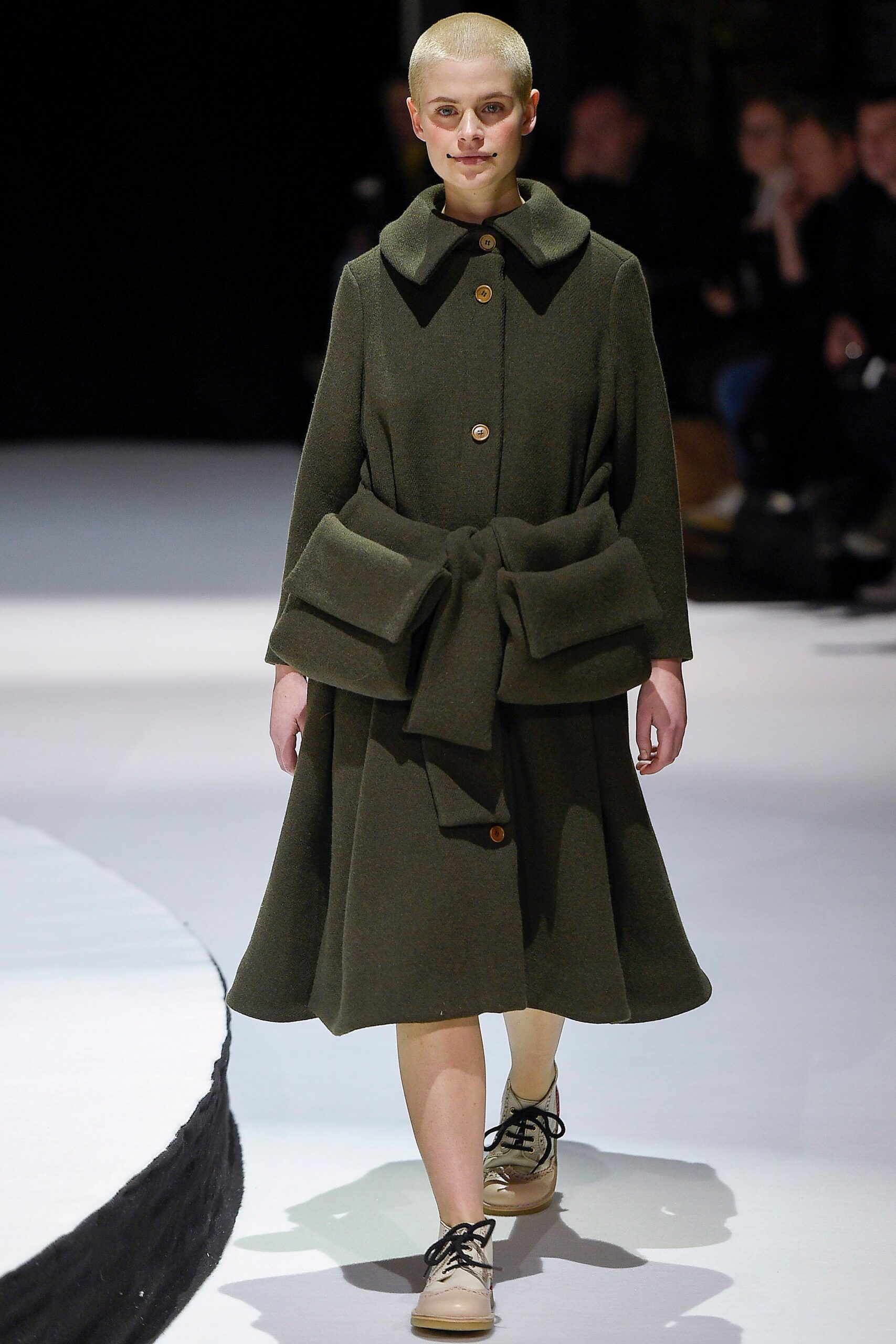 Henrik Vibskov Copenhagen F/W 17 Look 32