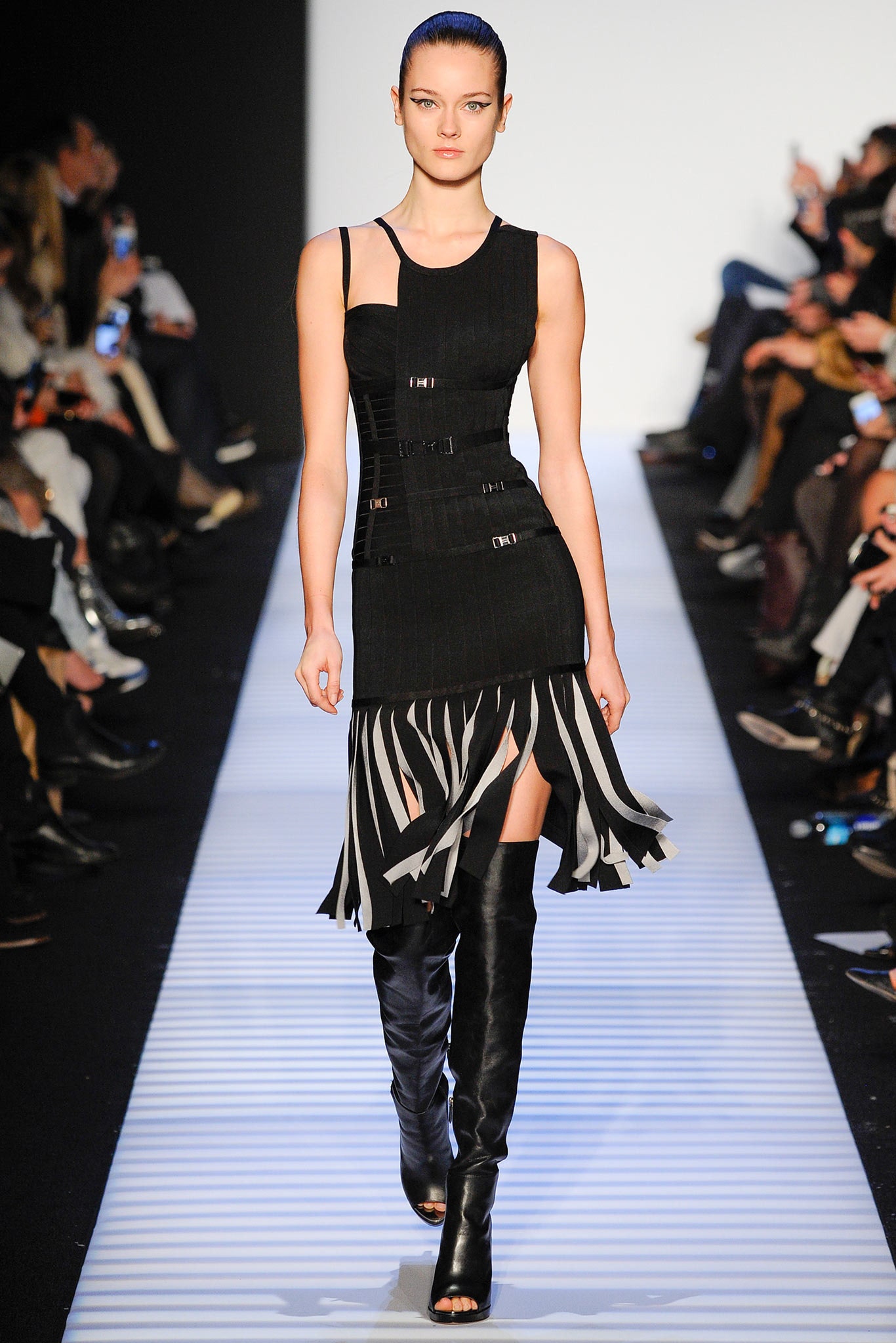 Hervé Léger by Max Azria F/W 14 Look 9