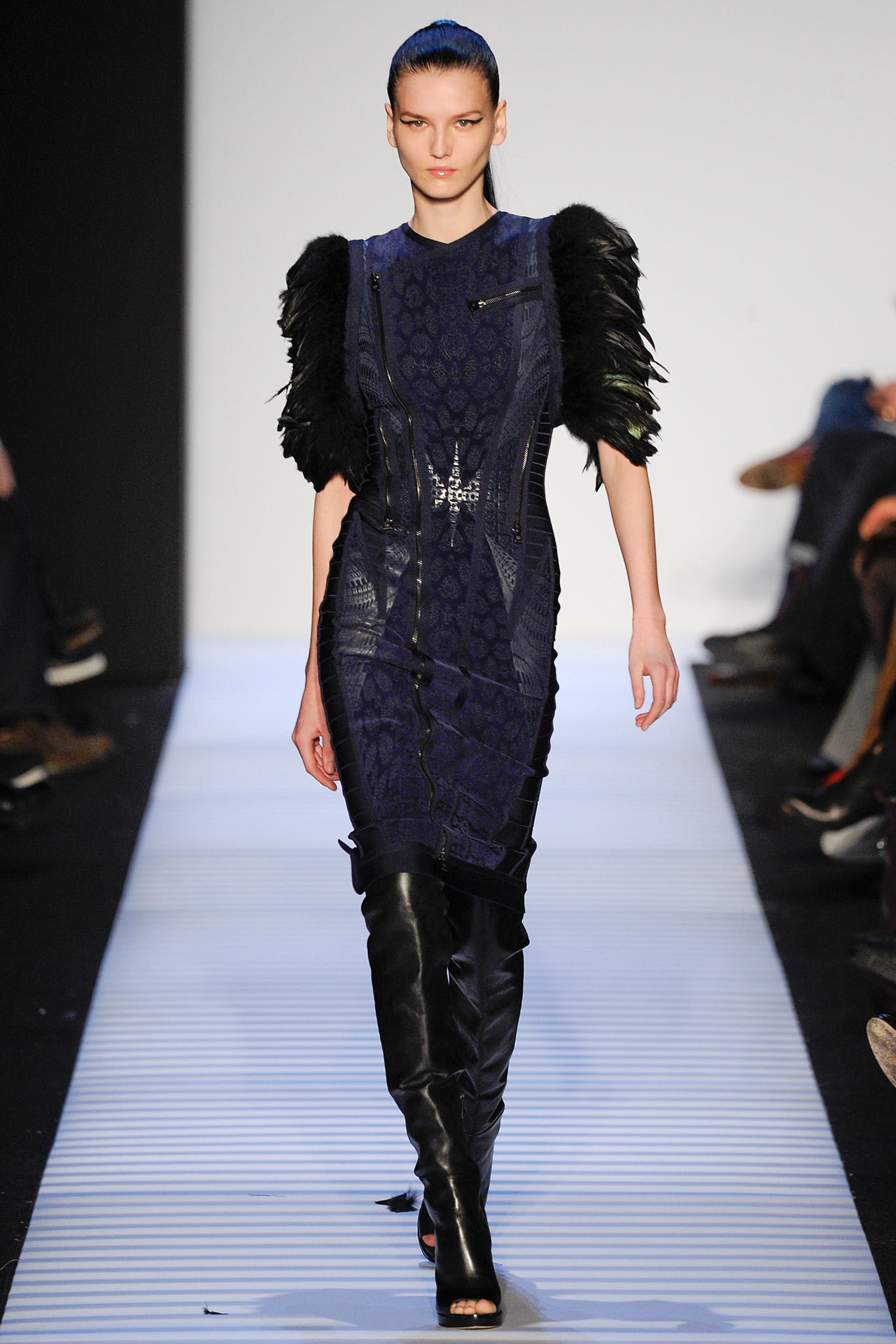 Hervé Léger by Max Azria F/W 14 Look 16